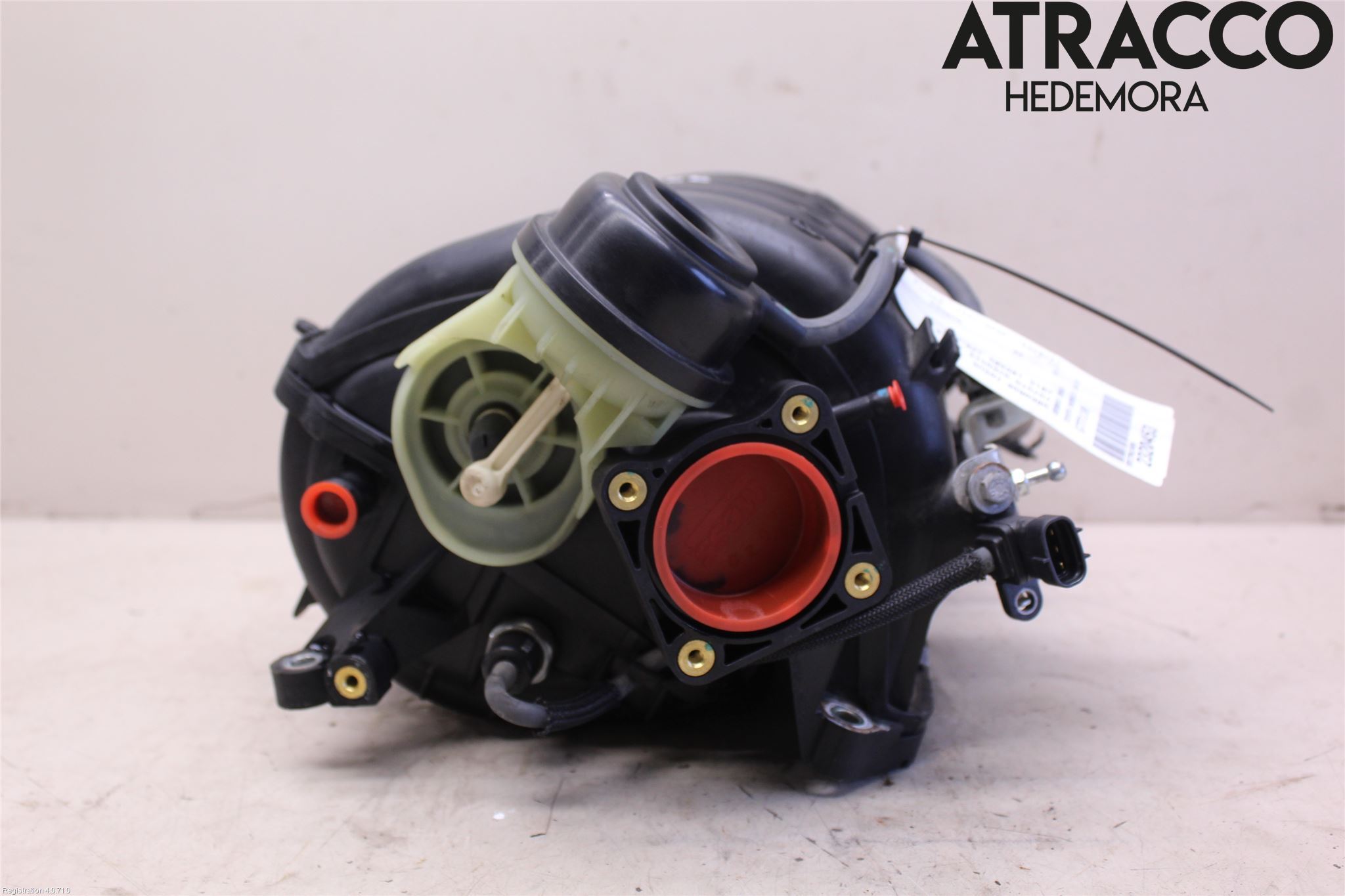 Toyota AVENSIS 16-18 Grenrör Insug