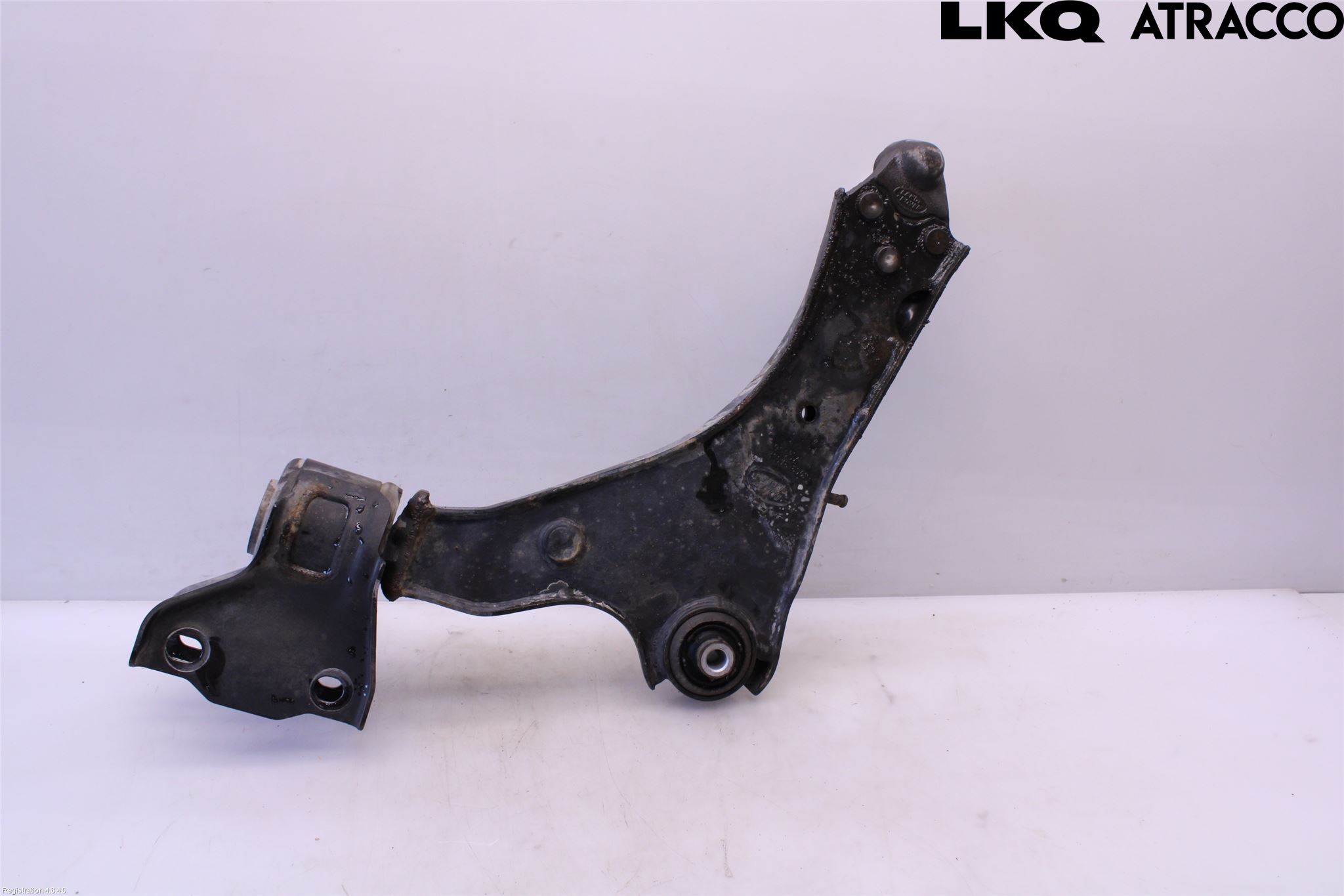 Jaguar E-PACE 17- Bärarm Fram Undre Hö