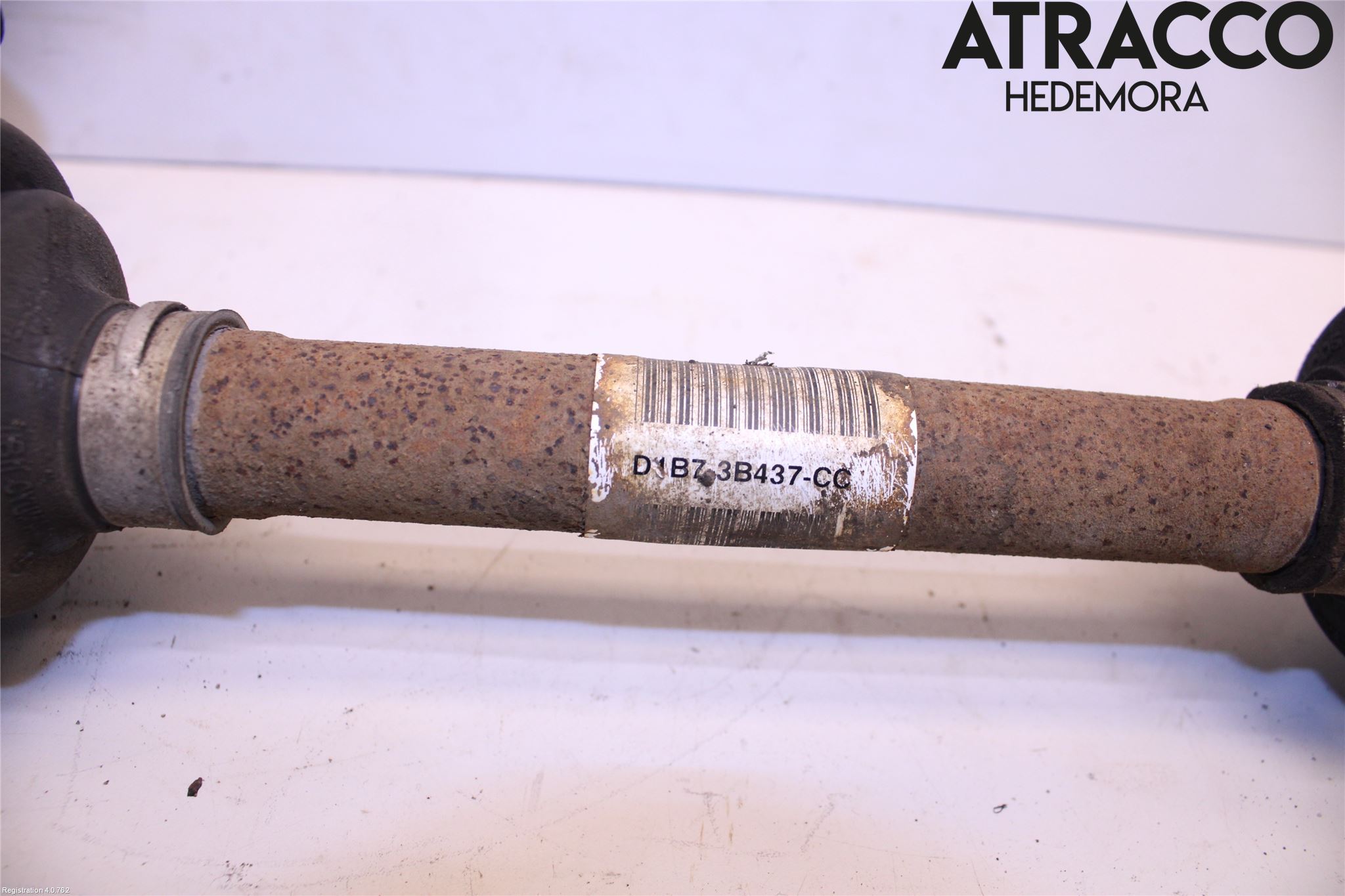 Ford FIESTA 13-17 Drivaxel Fram Vänster