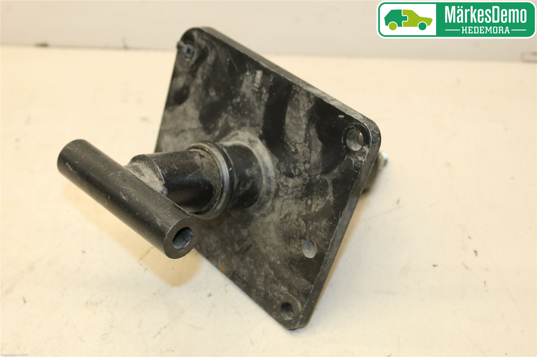 Bentley  Stötfångarbärjärn Bak