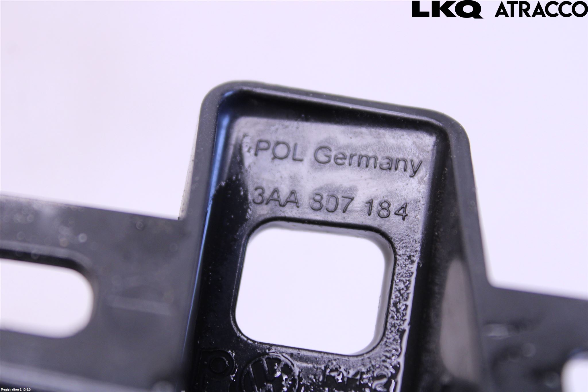 Volkswagen VW PASSAT 11-14 Stötfångarfäste Fram Hö