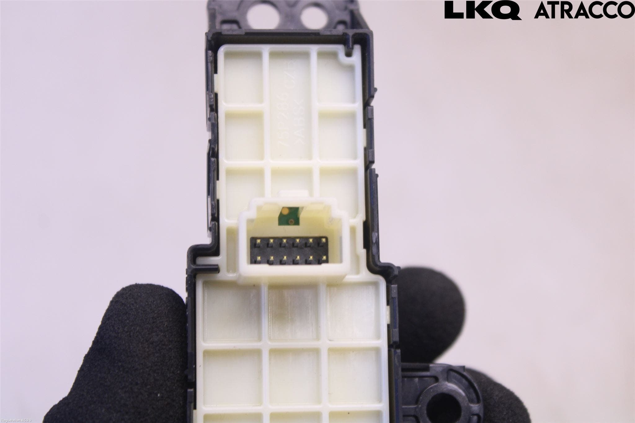 Toyota YARIS CROSS XP21 21- Strömställare Parkeringsbroms