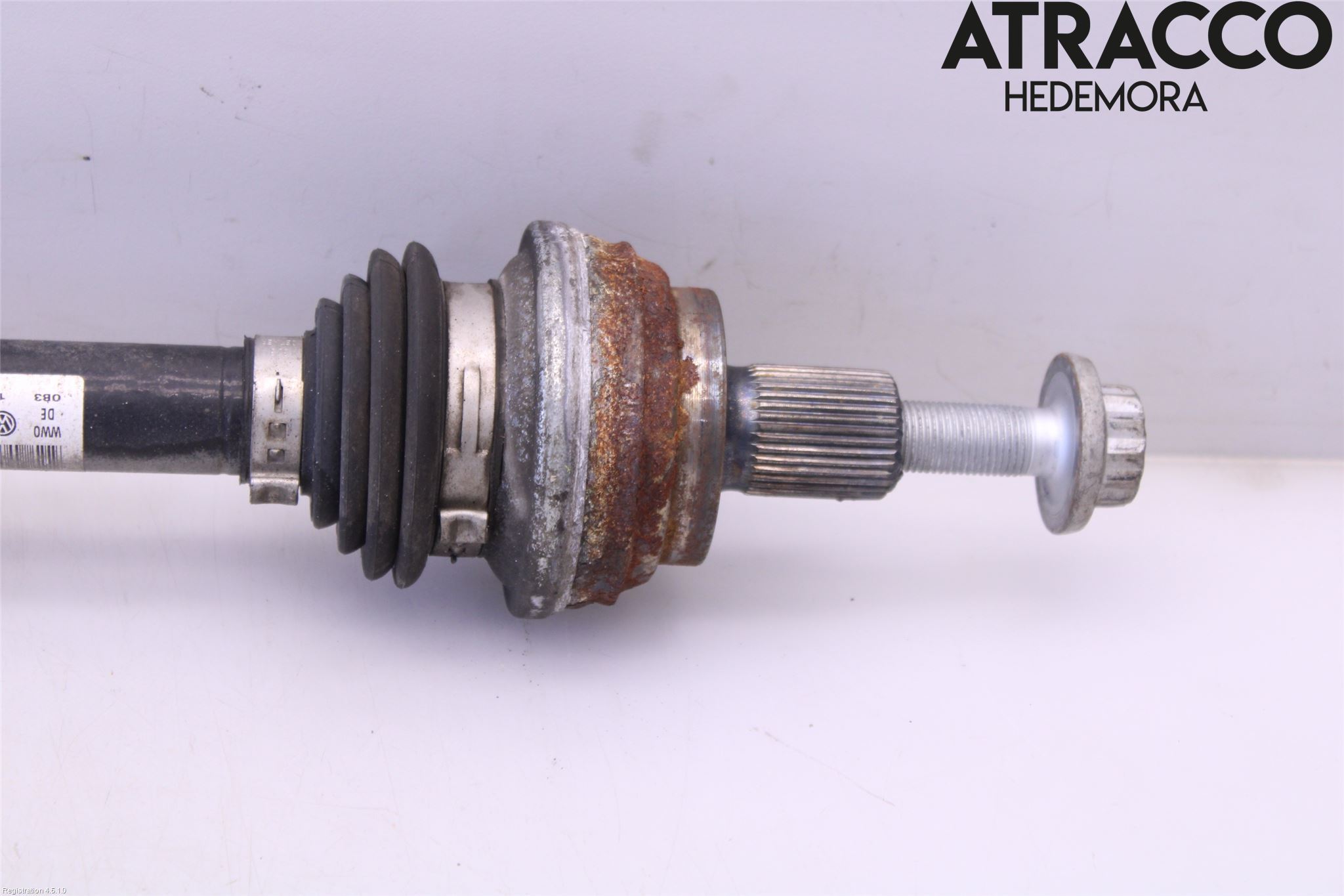 Volkswagen VW TIGUAN 16-24 Drivaxel Bak Höger
