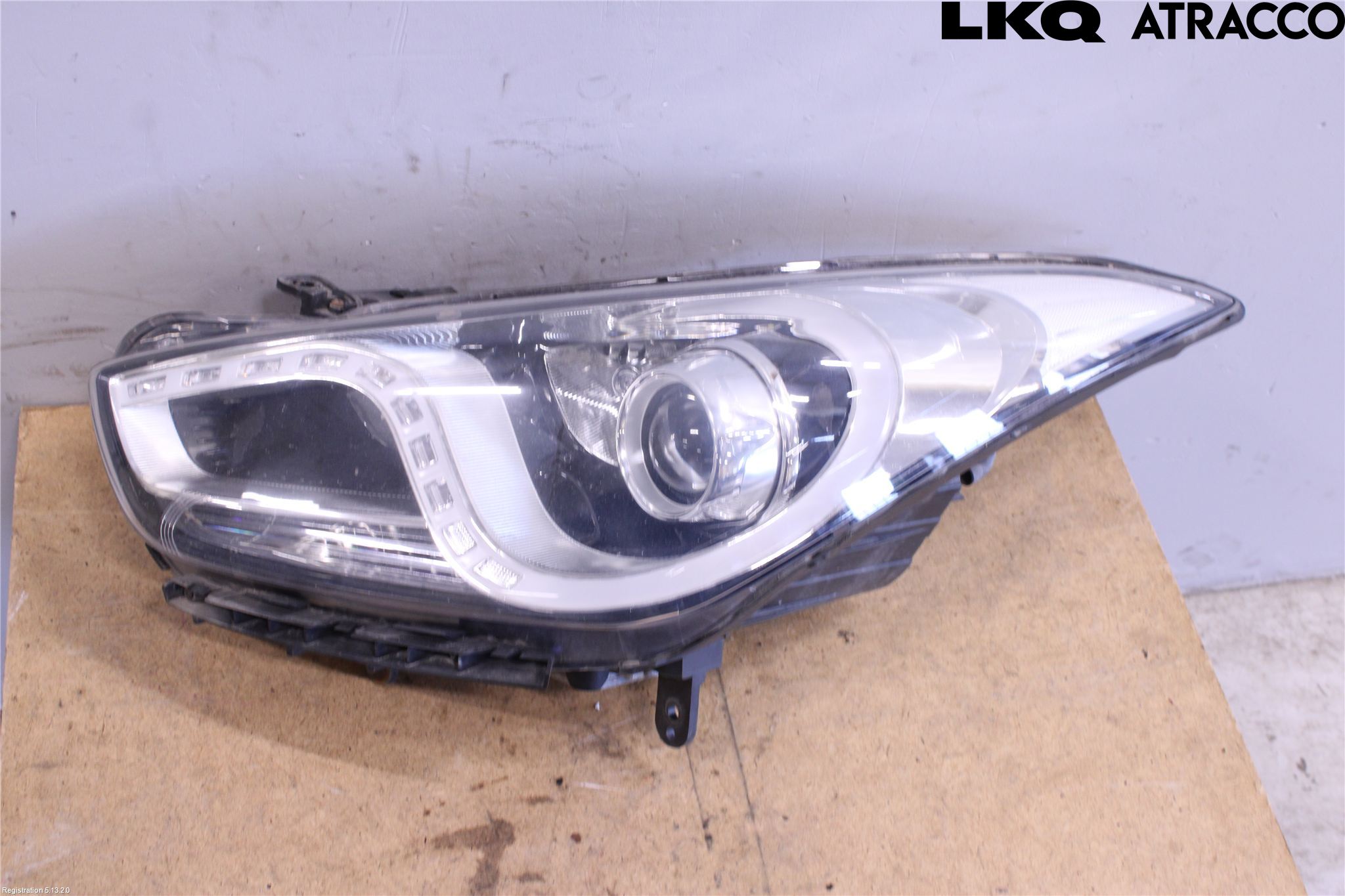 Hyundai i40 08-15 Strålkastare Vänster