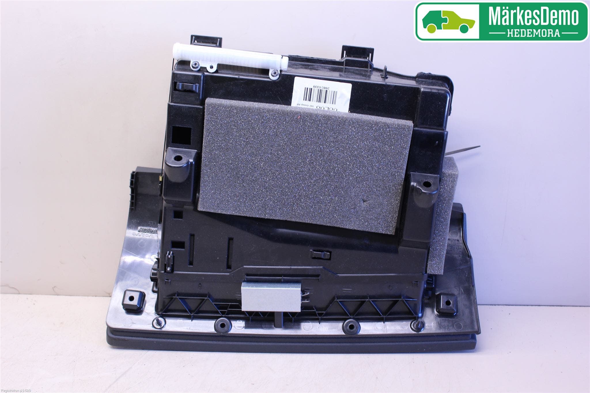 Volvo V70 14-16 Handskfack