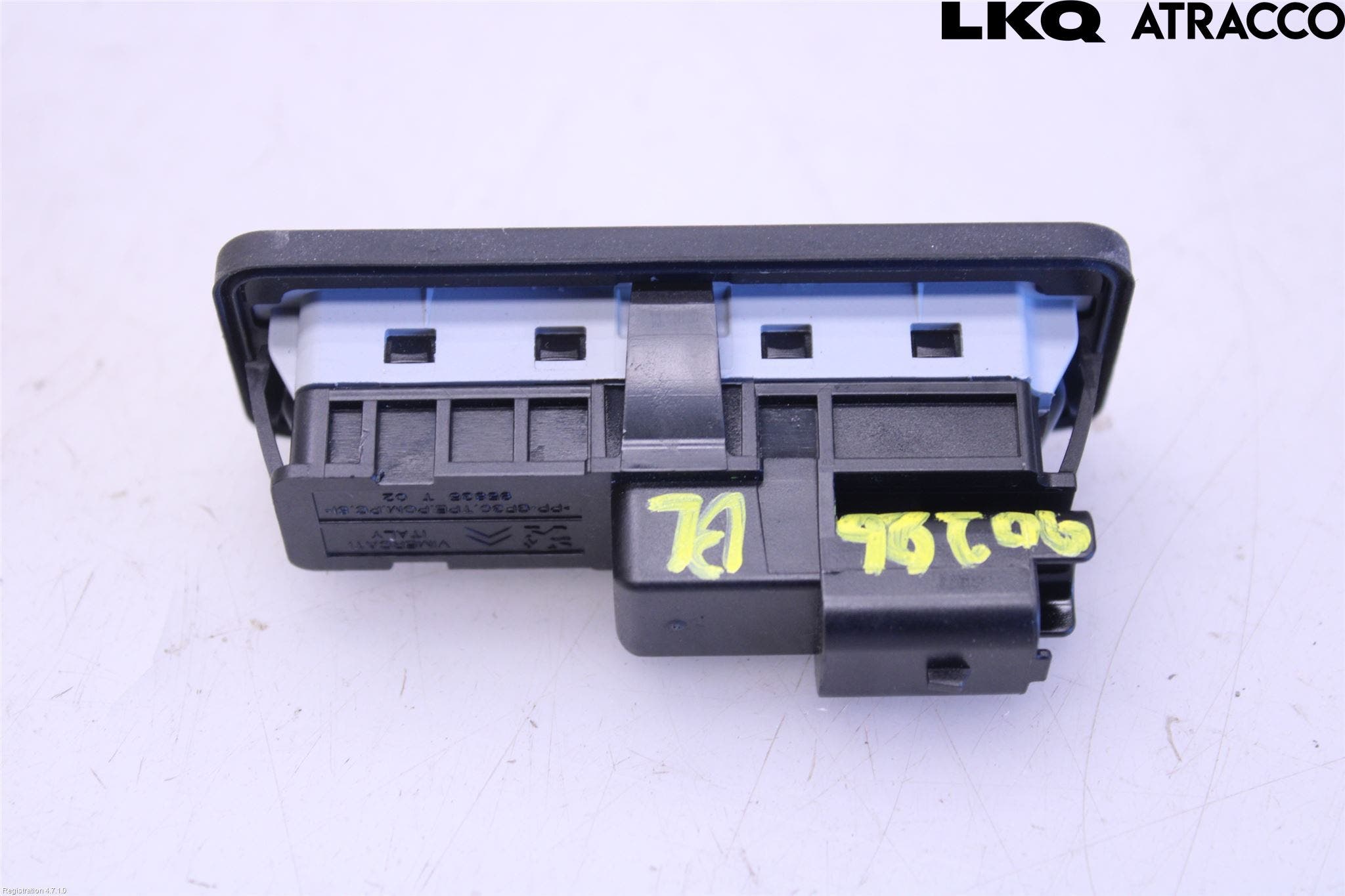 Peugeot 3008 17-24 Bakluckehandtag