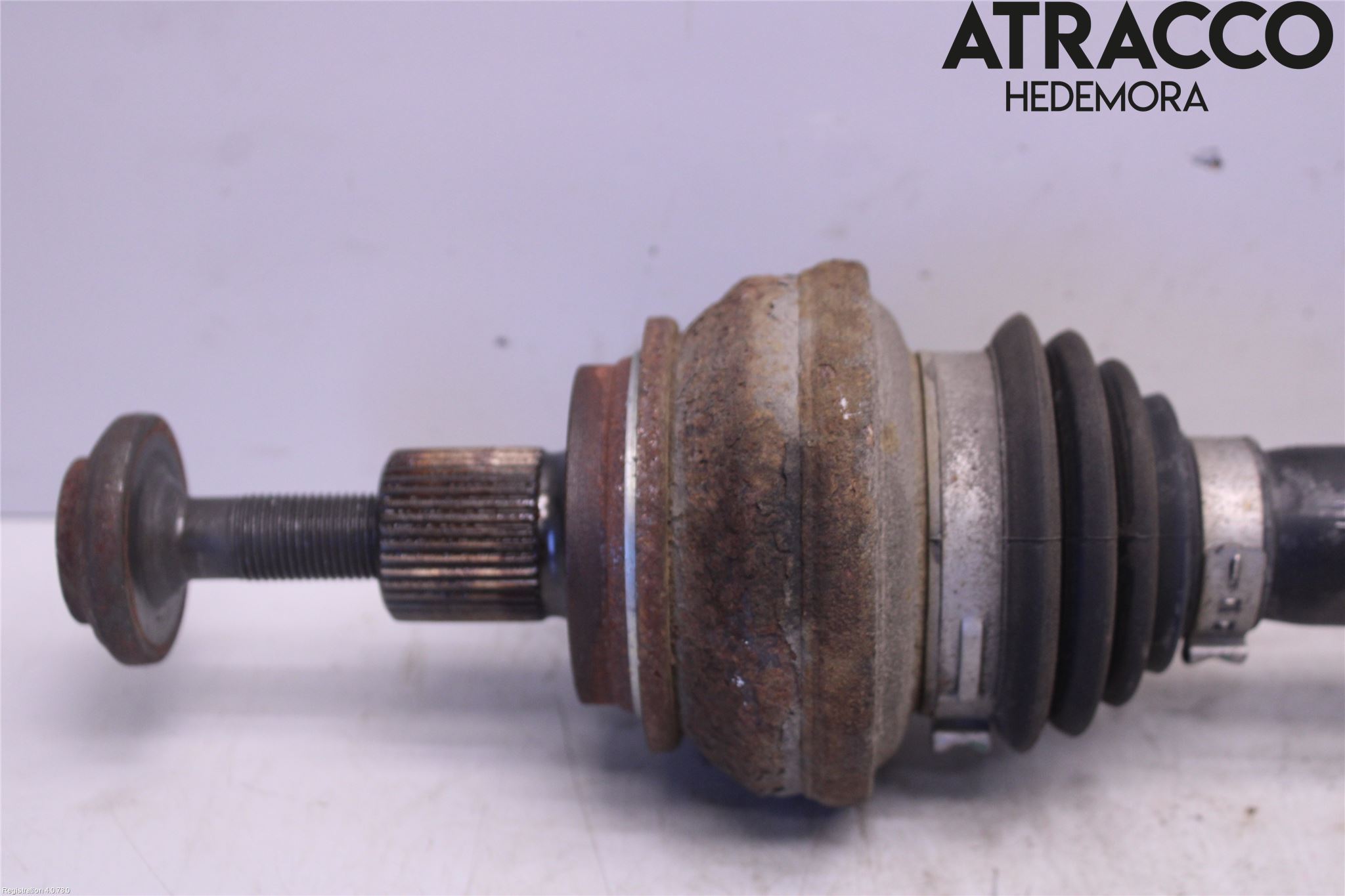 Audi A4/S4 B9 16-19 Drivaxel Bak Höger