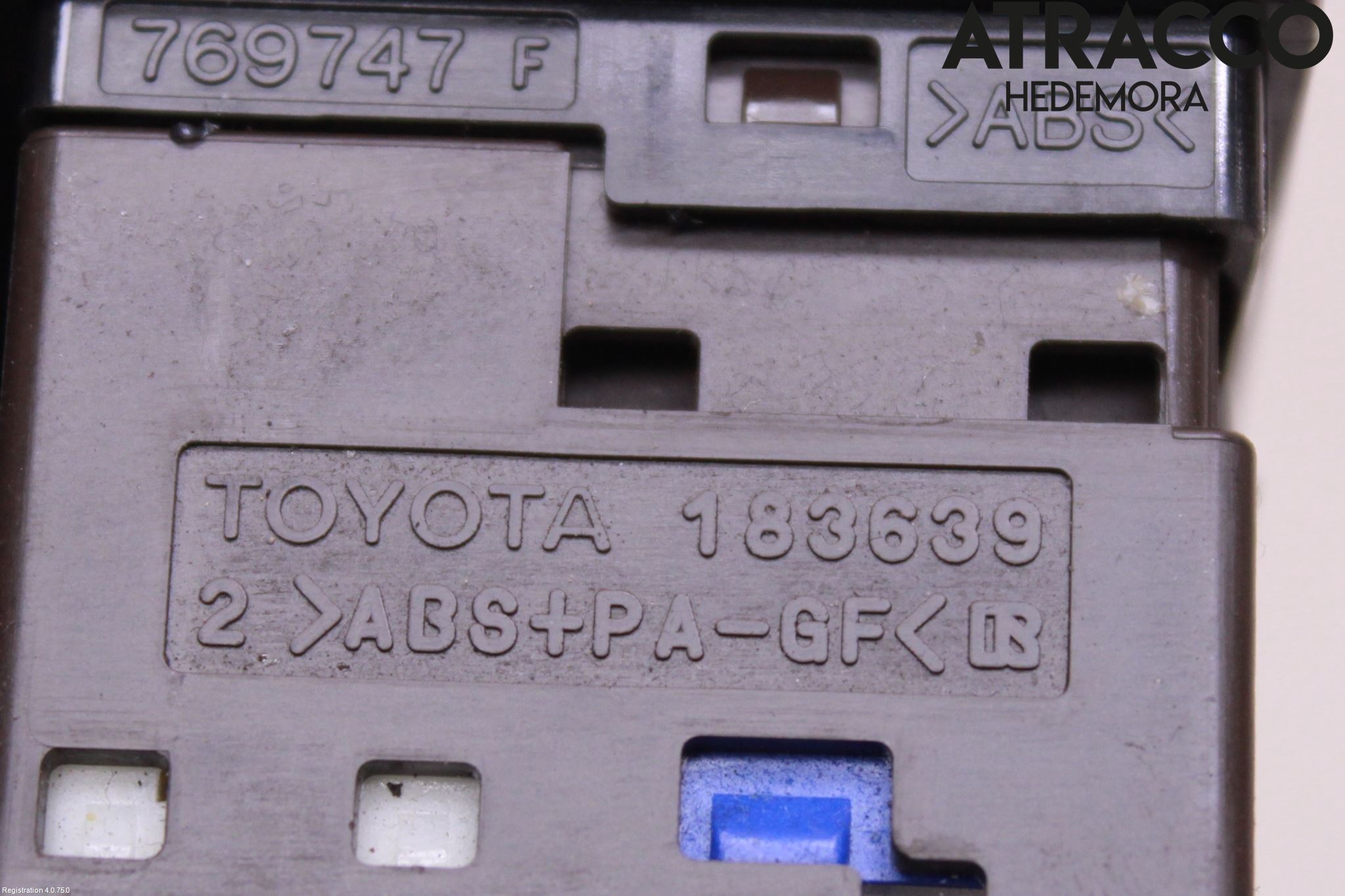 Toyota AURIS 10-12 Strömställare Spegel