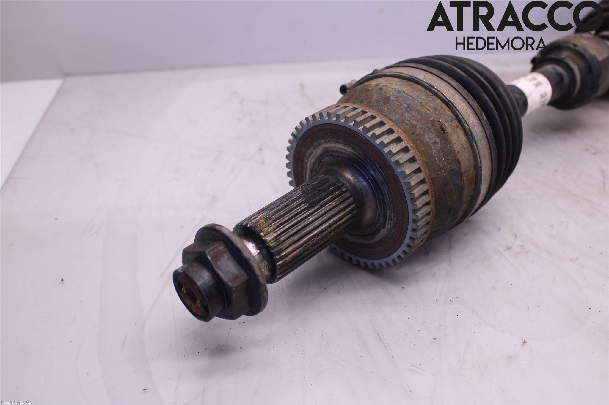 Kia OPTIMA 16-20 Drivaxel Fram Vänster
