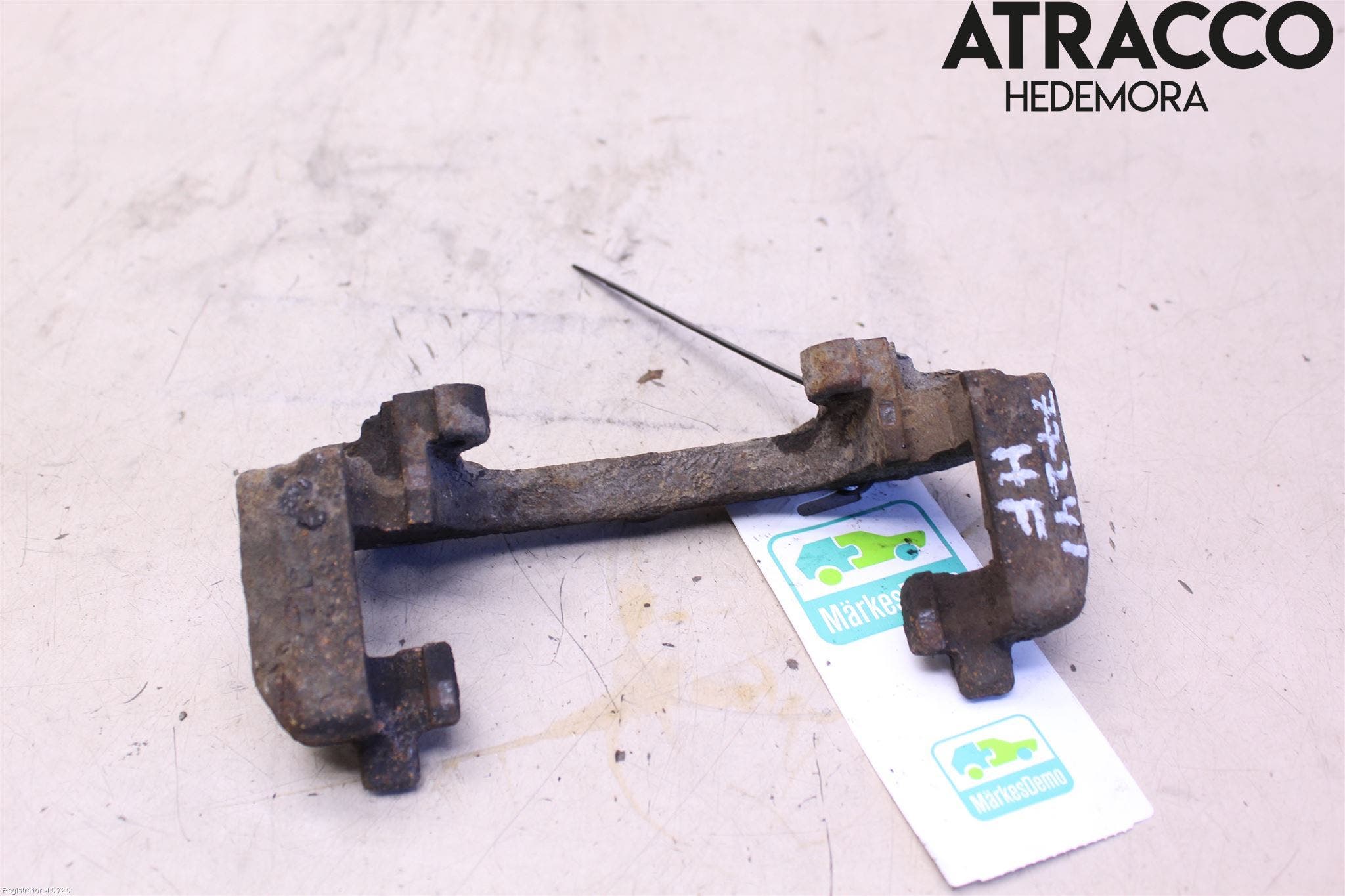 Volvo V70 05-08 Bromsokshållare