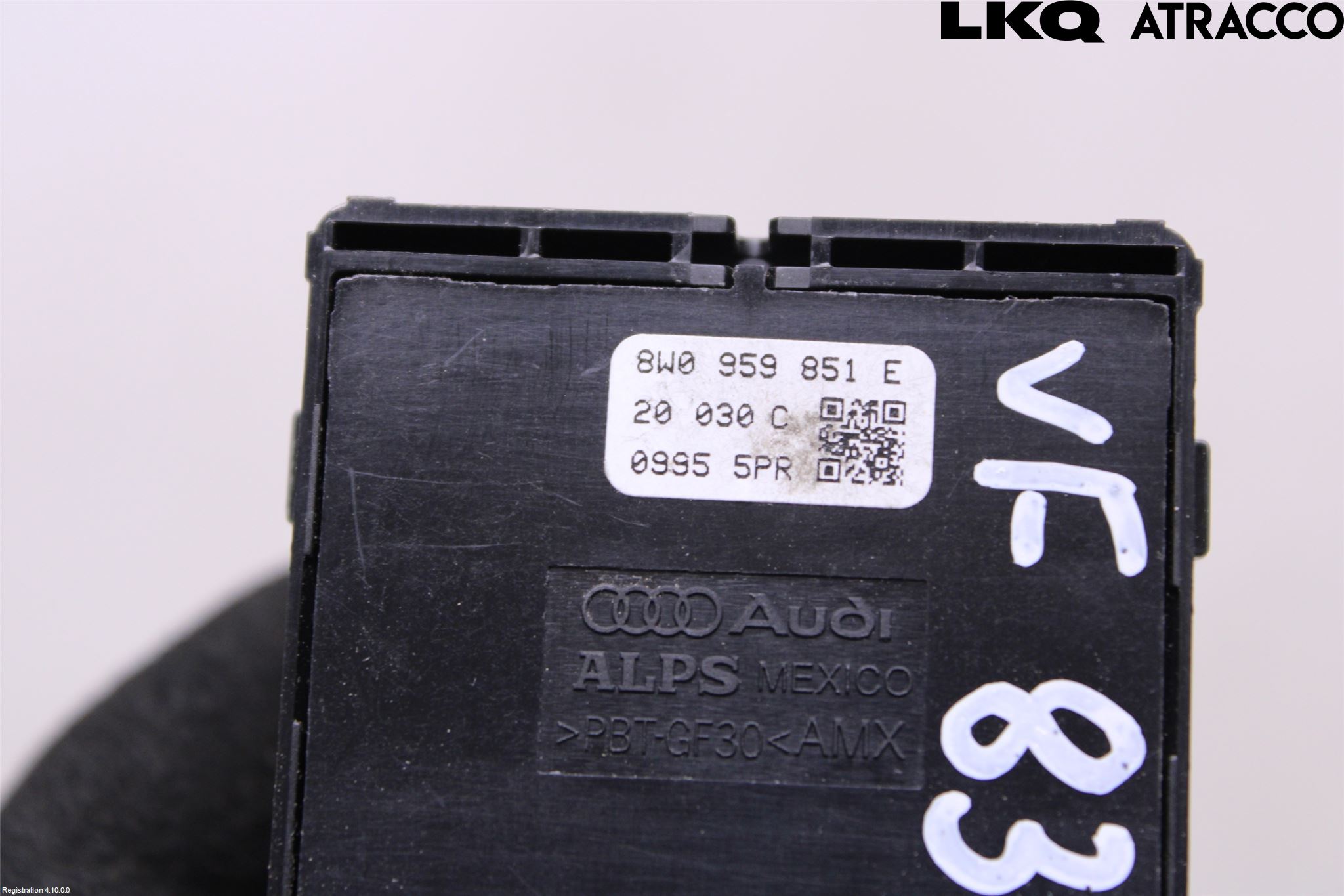 Audi A4/S4 B9 20- Strömställare Elhiss