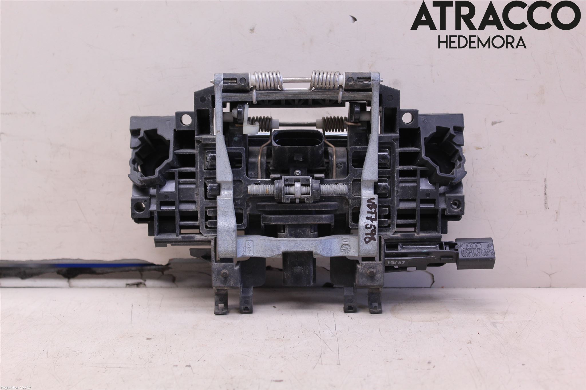 Audi A8/S8 4E  02-09 Dörrhandtag Yttre Vä