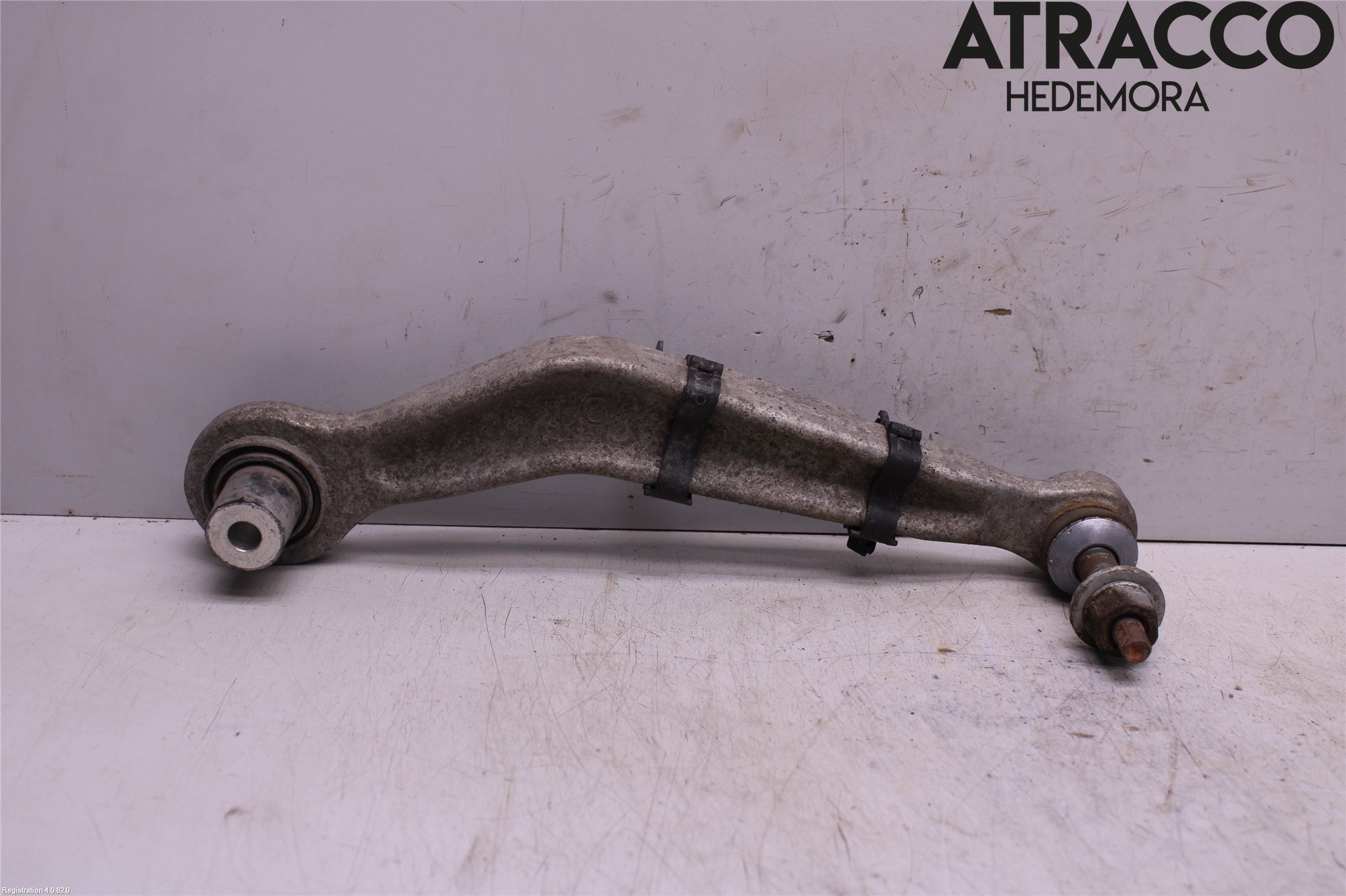 BMW 5 E60/61 Sed/Tou 02-10 Bärarm Bak Övre Höger