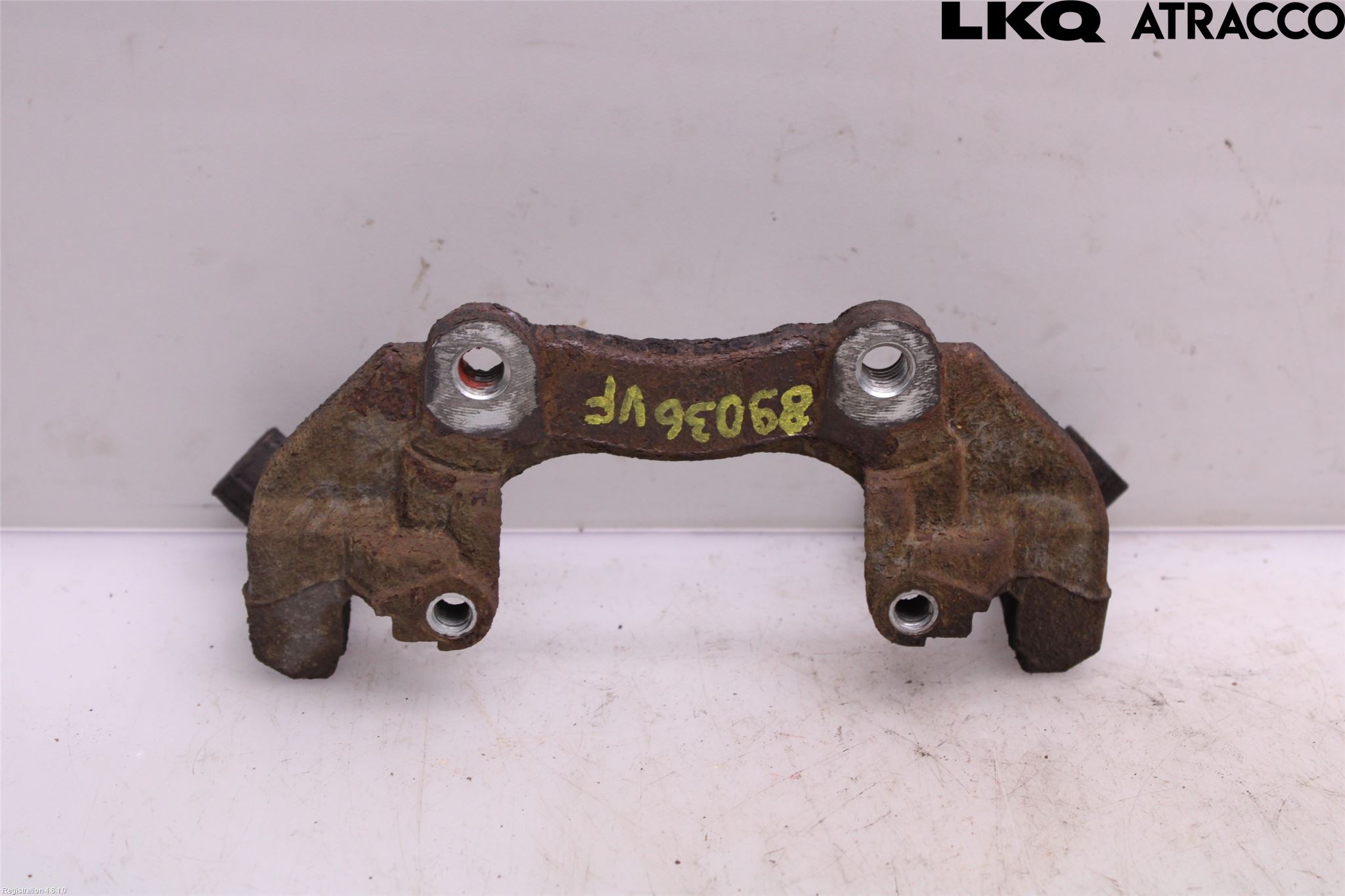 Ford ECOSPORT 17- Bromsokshållare