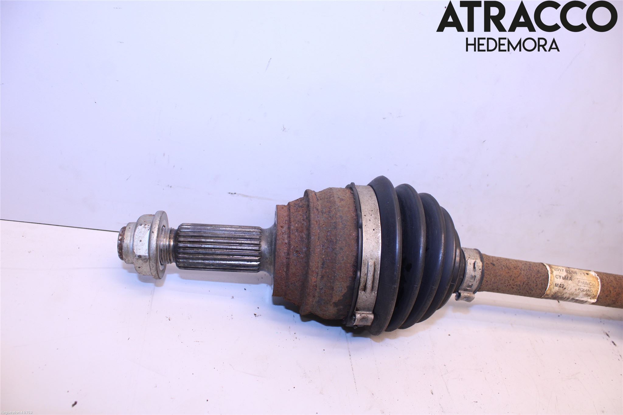 Ford FIESTA 13-17 Drivaxel Fram Vänster