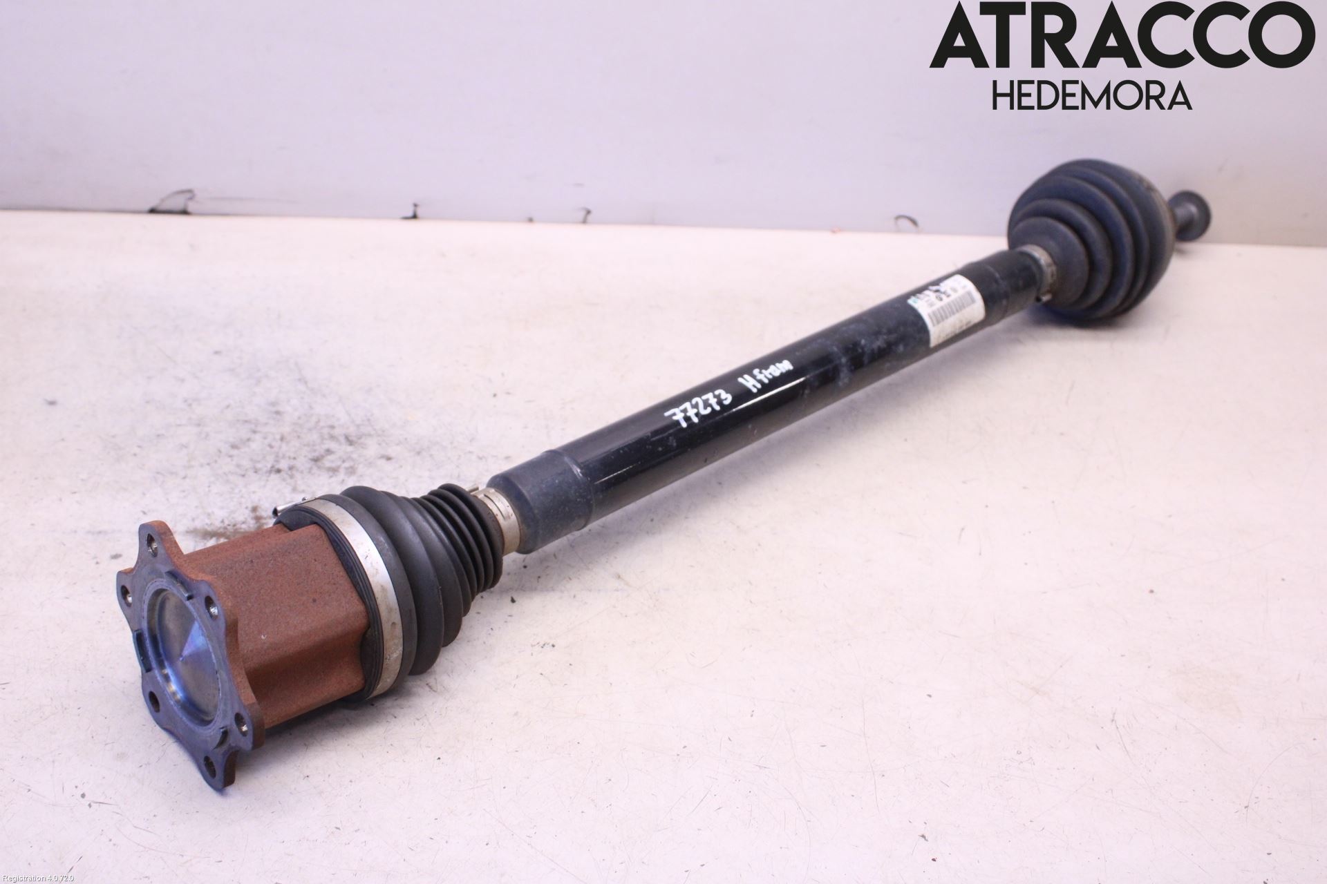 Skoda SUPERB 16-24 Drivaxel Fram Höger