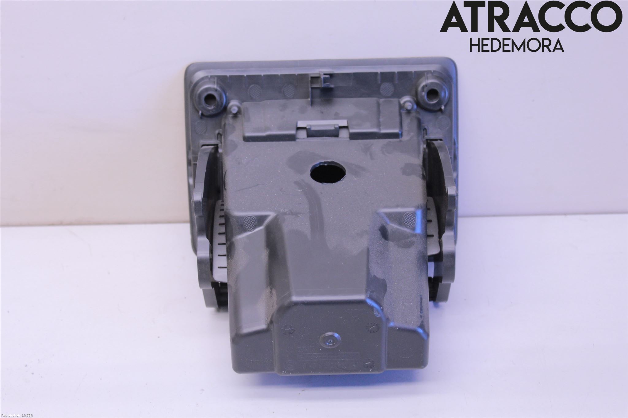 BMW X1 F48 15-22 Instrumentbräda Förvaringsfack