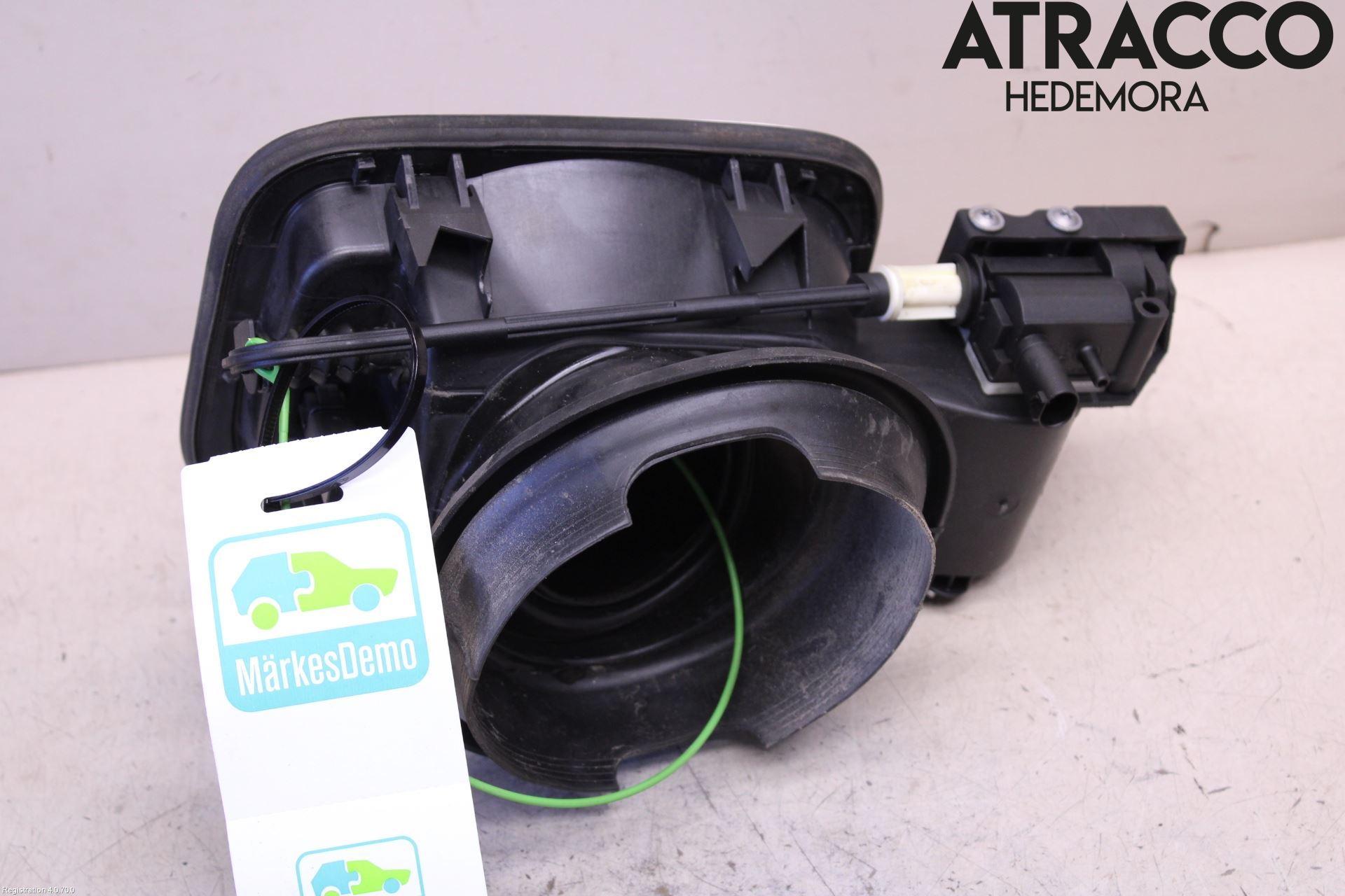 BMW X1 E84 10-15 Tanklucka