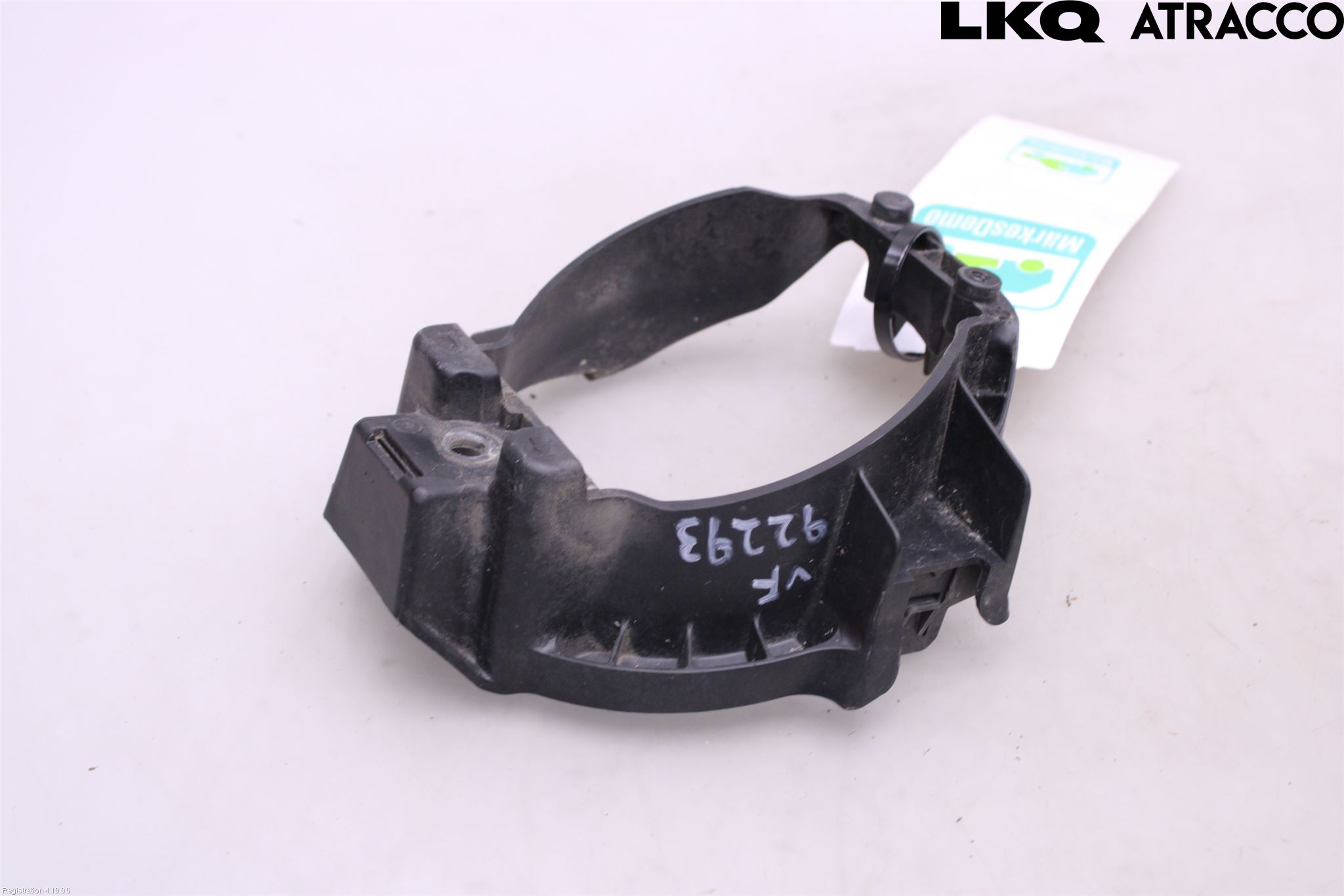 Toyota AURIS 10-12 Dimljussarg Fram