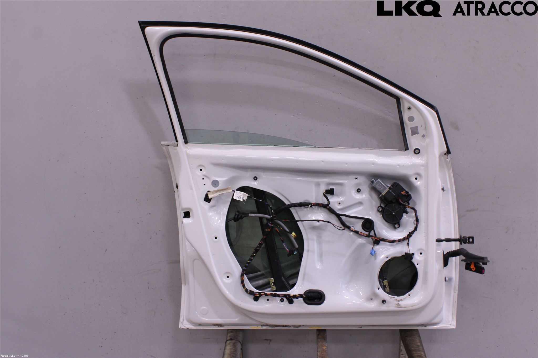 Volkswagen VW POLO 10-17 Dörr Fram Vänster