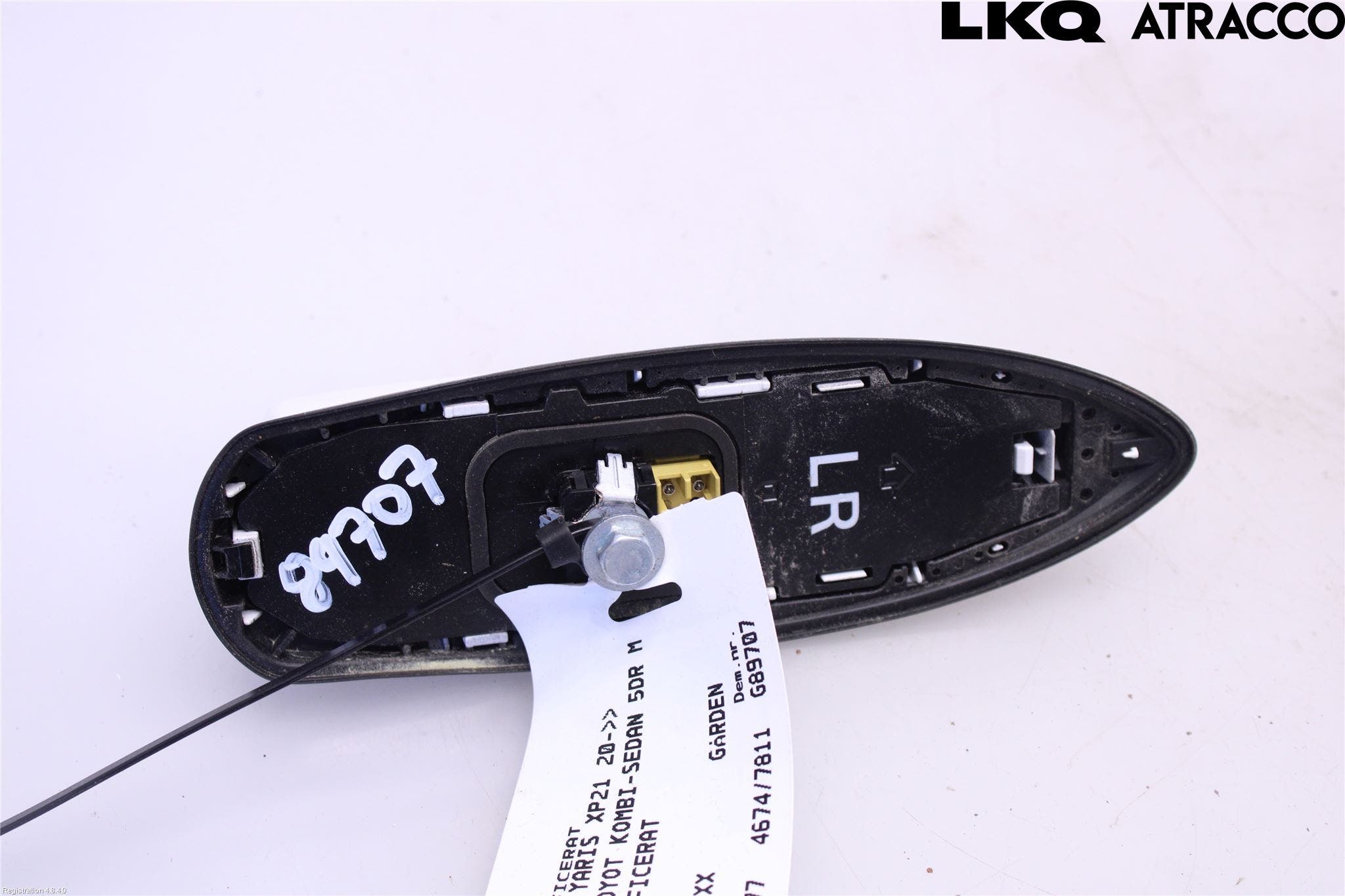 Toyota YARIS XP21 20- Antenn