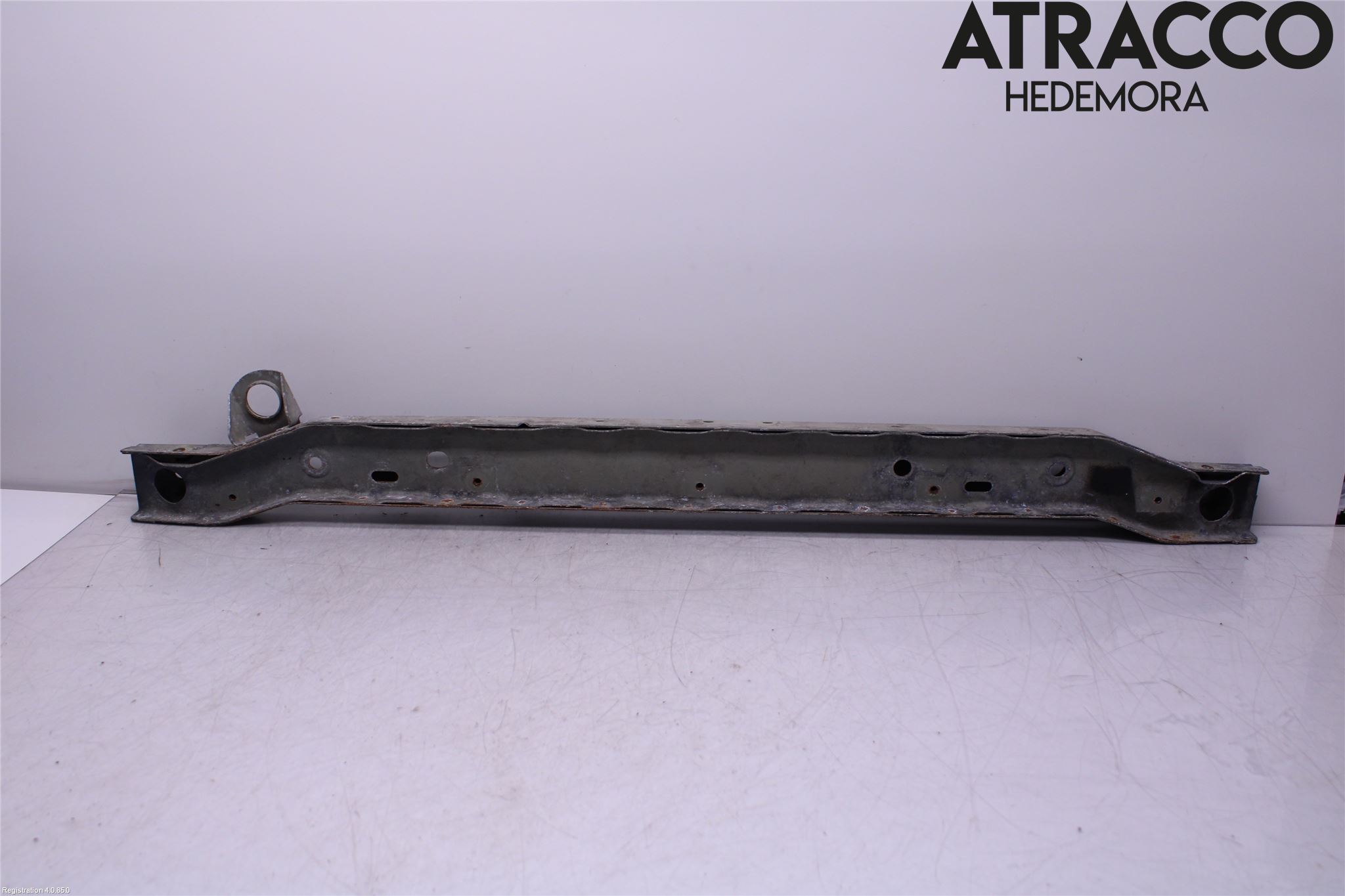 Nissan PULSAR Kylarfäste-Ram-Balk