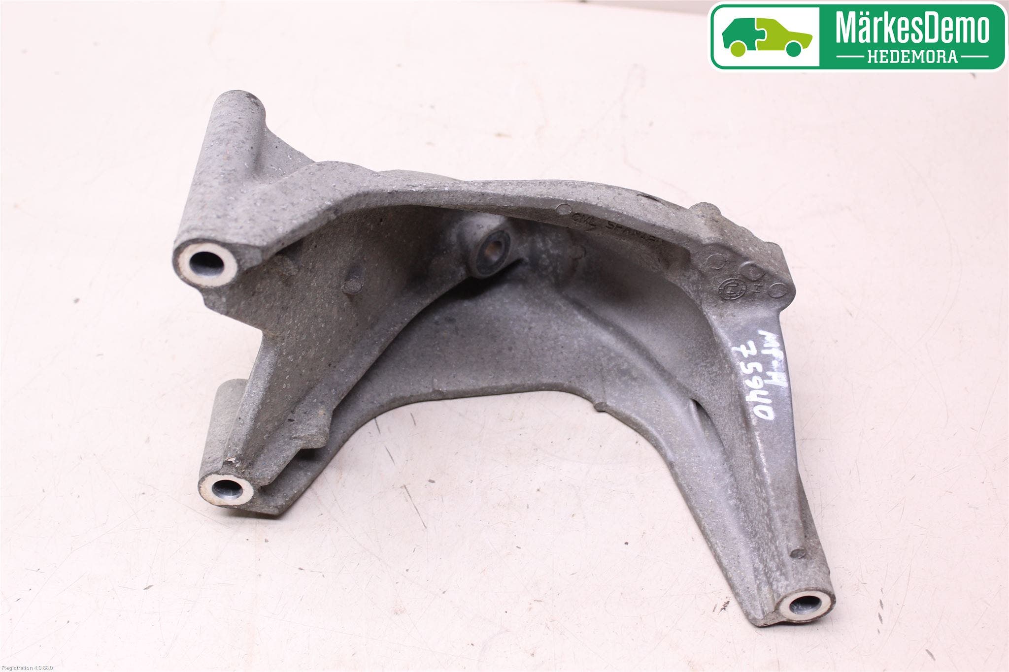 Volkswagen VW AMAROK 2H 10-22 Motorfäste