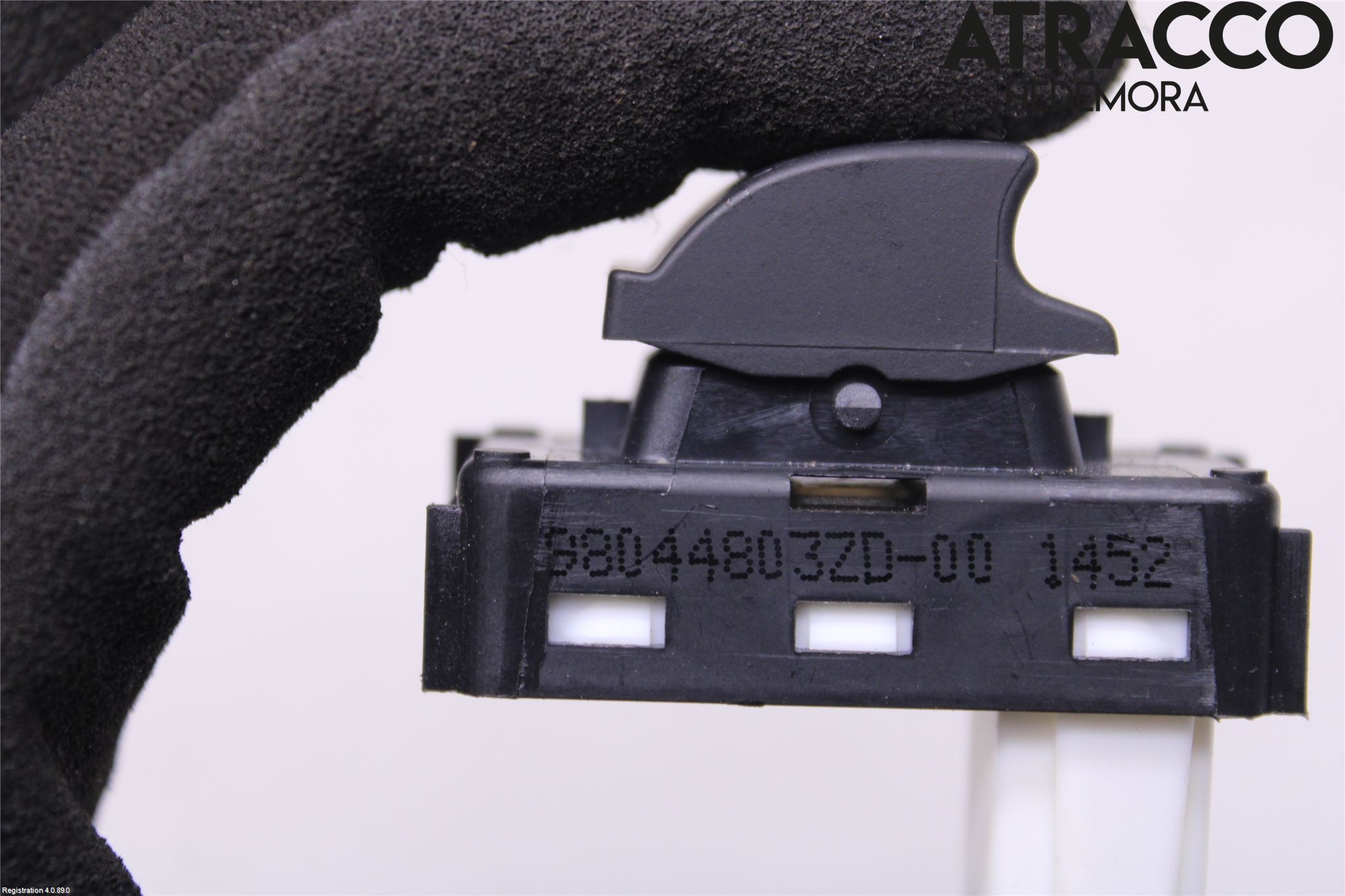 Peugeot 2008/E-2008 20- Strömställare Elhiss