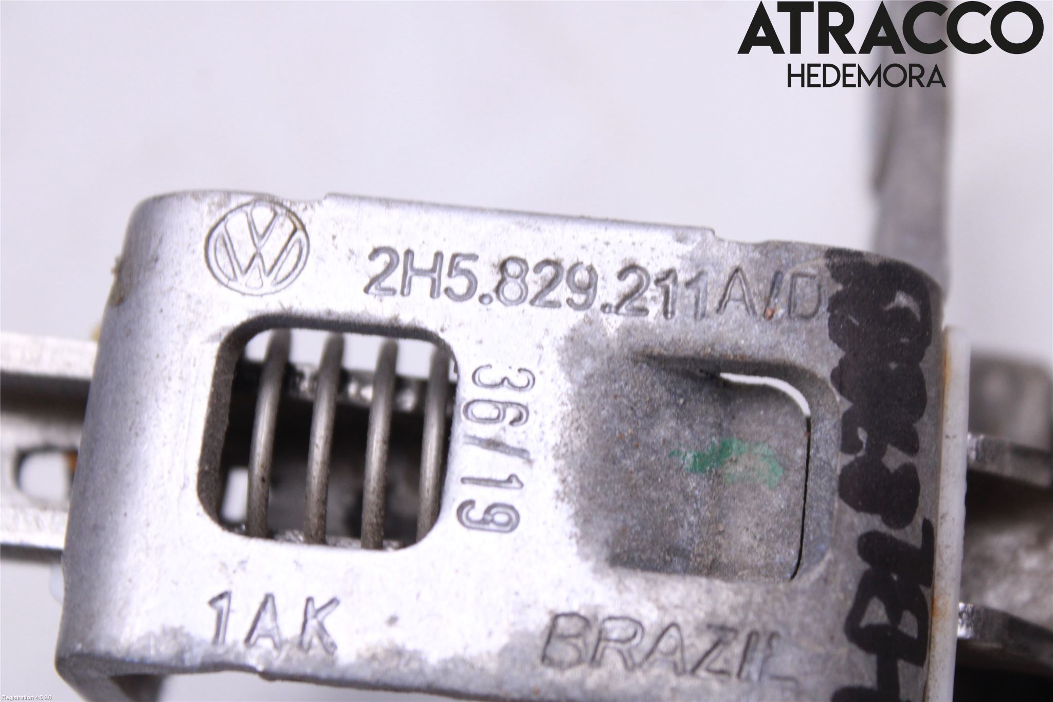 Volkswagen VW AMAROK 2H 10-22 Lås-Bakluckelås