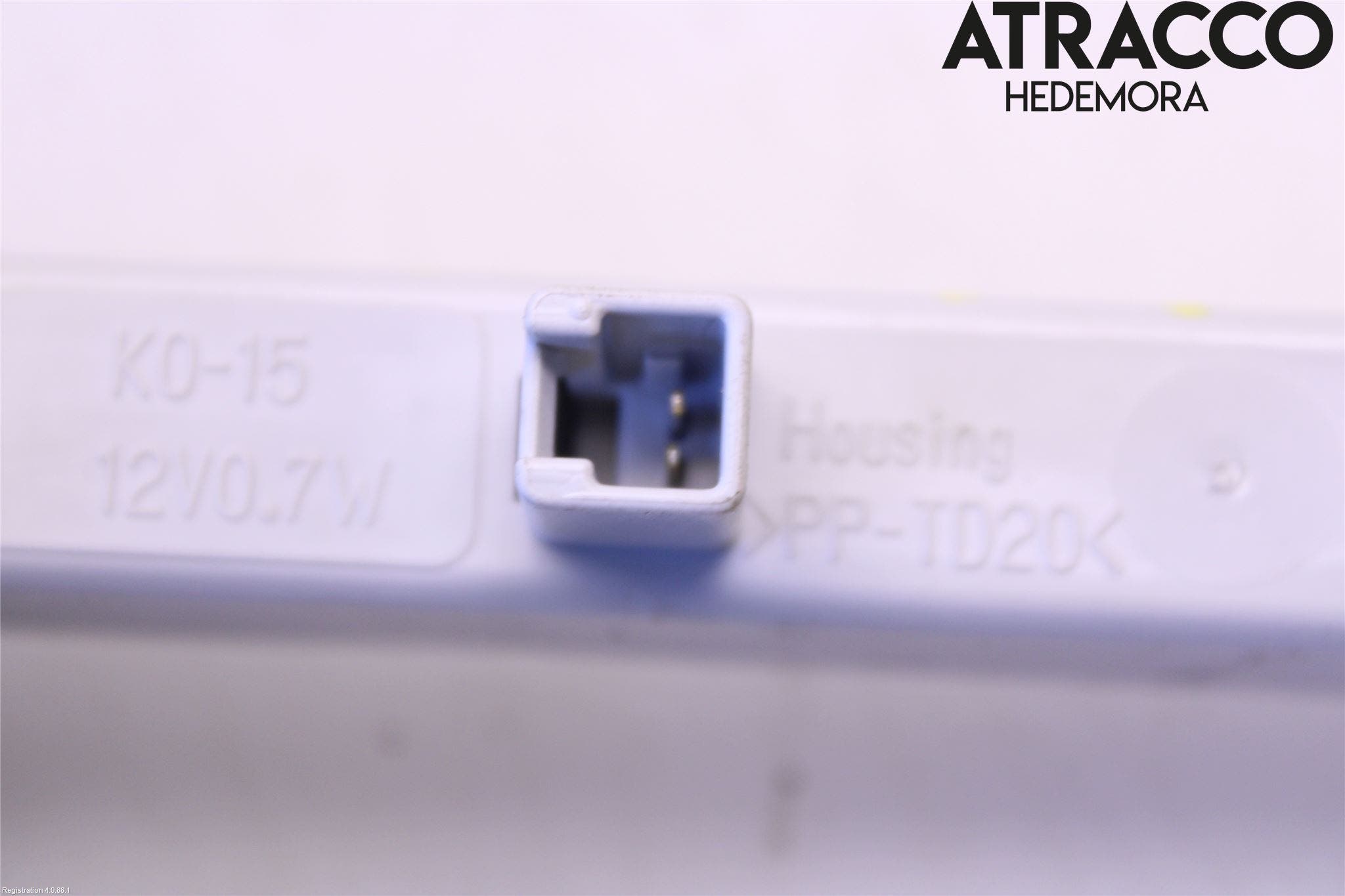 Toyota YARIS XP21 20- Bromsljus Bakruta