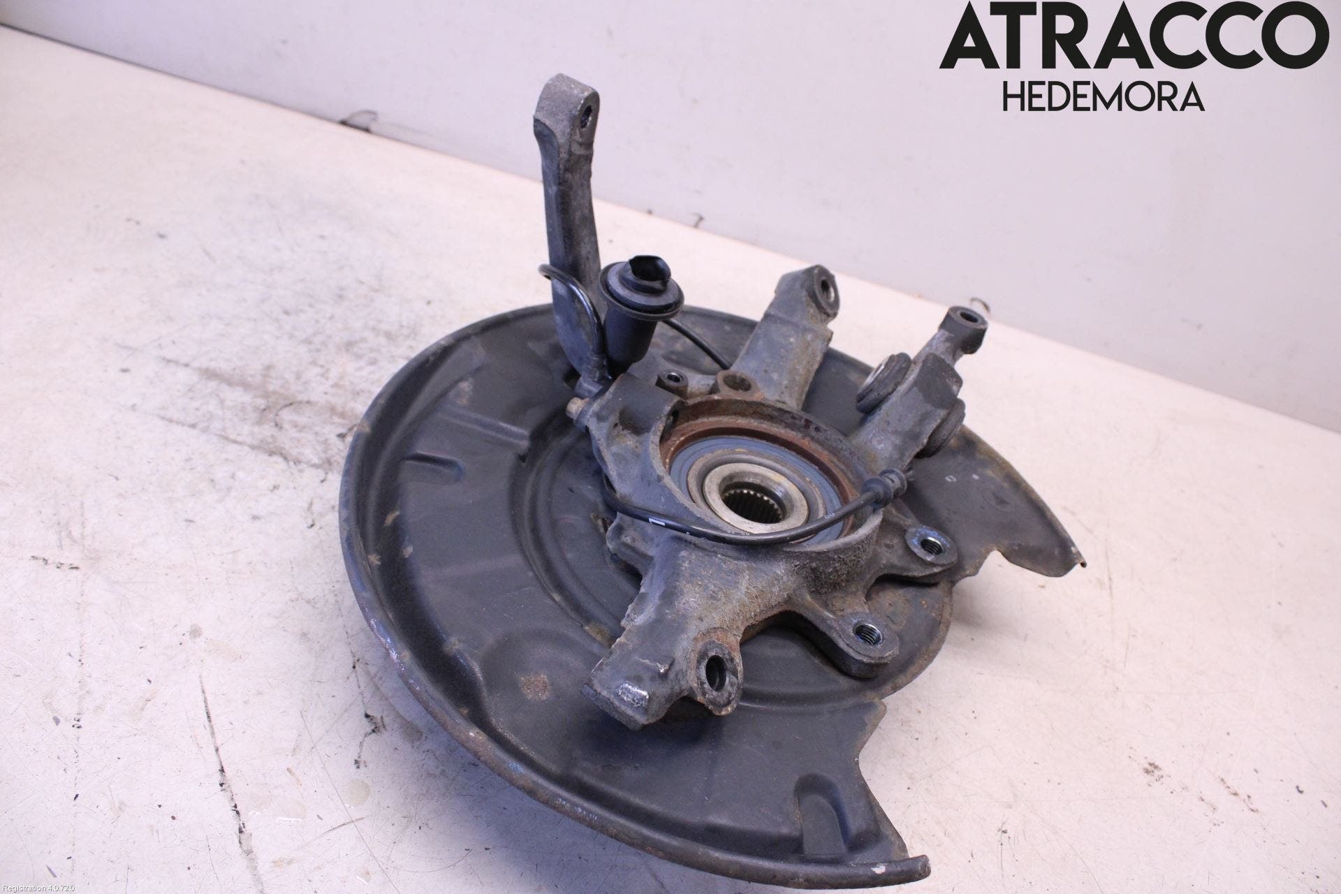 Mercedes-Benz MB S-KLASS (W220) 99-05 Hjullagerhus-Spindel Vä B