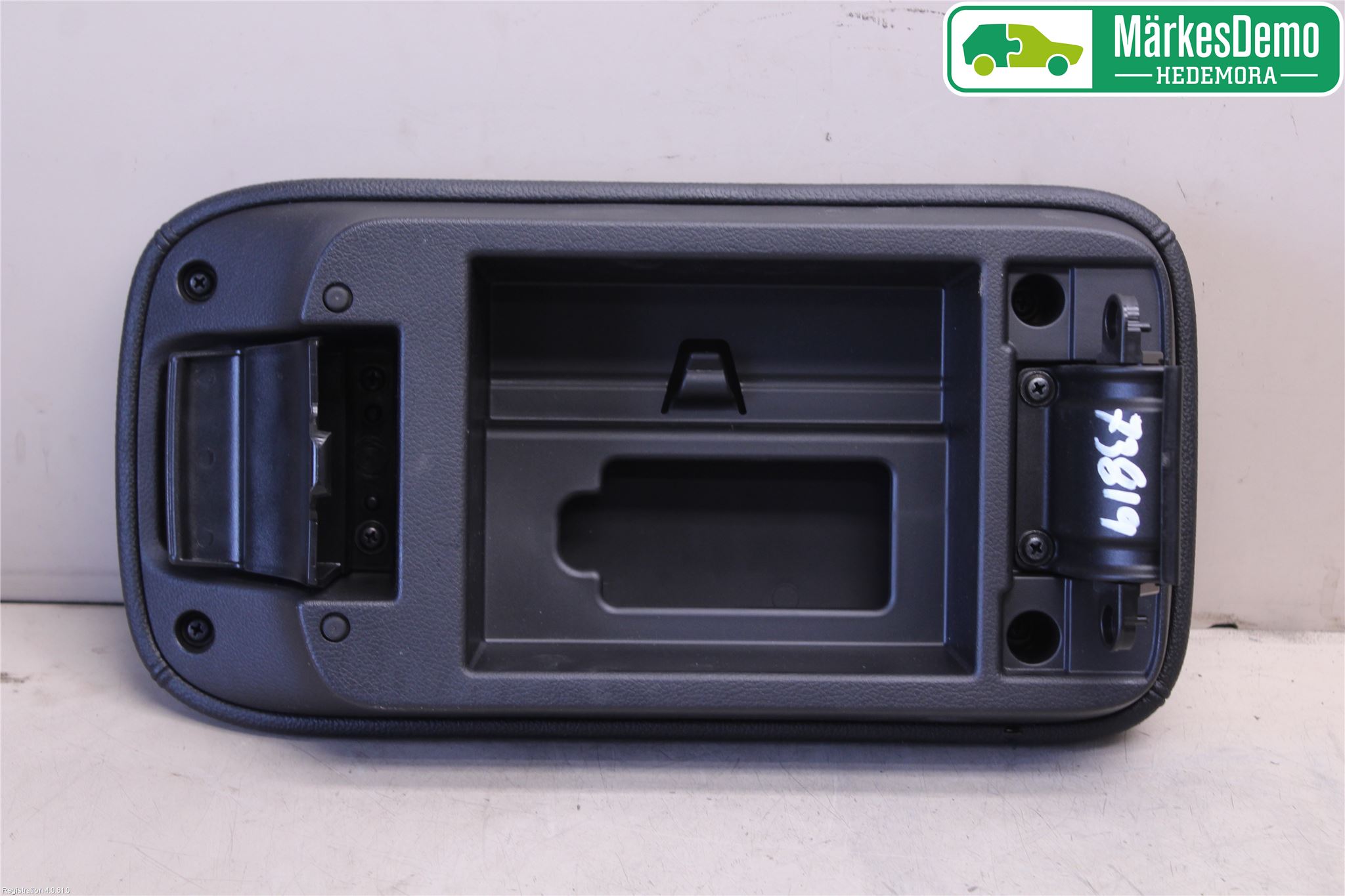 Mitsubishi OUTLANDER 13-21 Inredning Armstöd