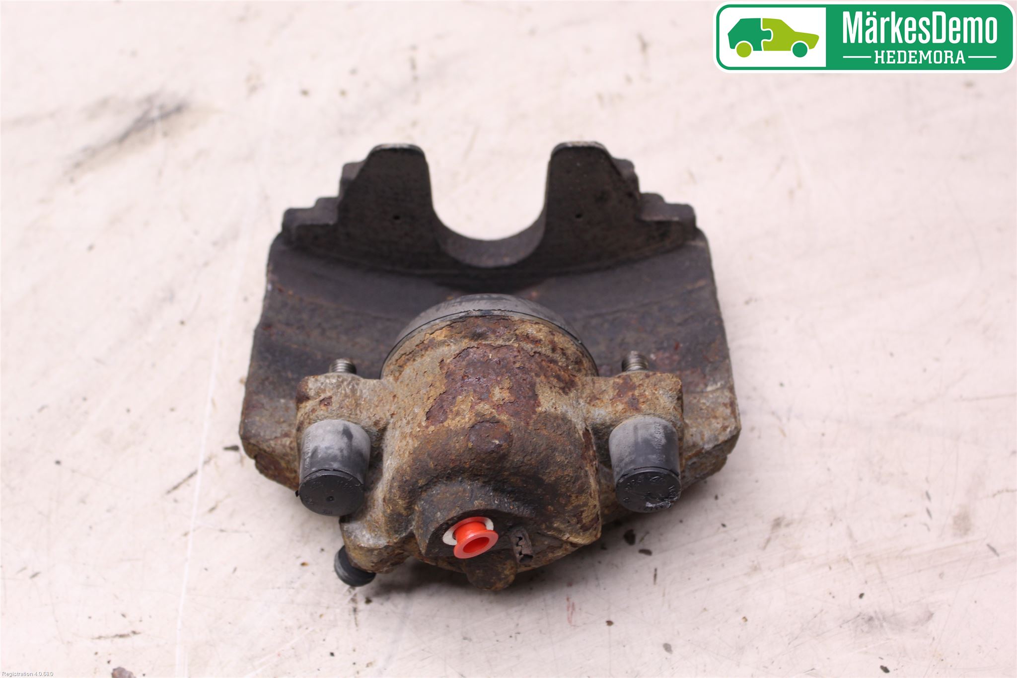 Skoda SUPERB 09-15 Bromsok Fram Höger