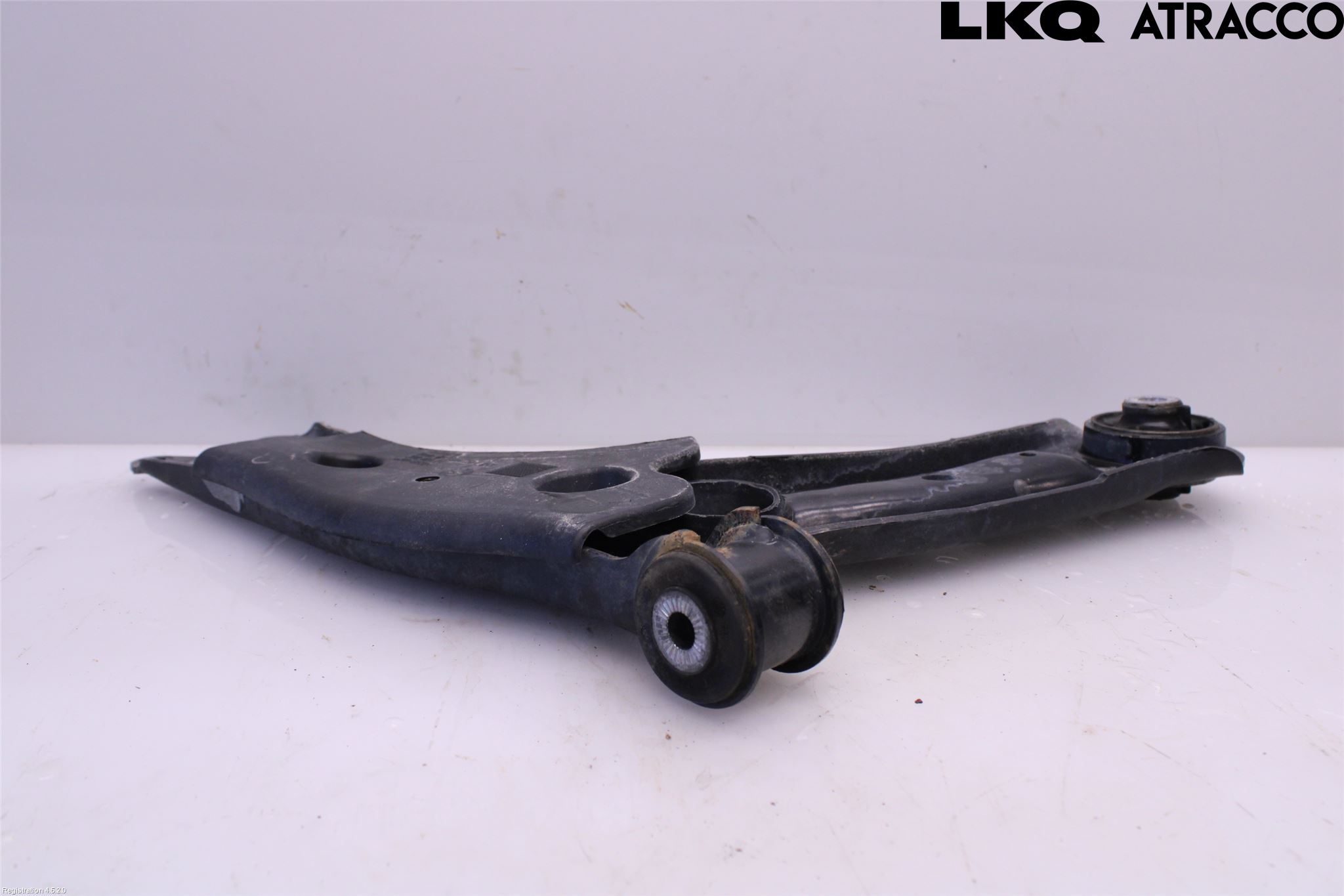 Volkswagen VW PASSAT 15-19 Bärarm Fram Undre Vä