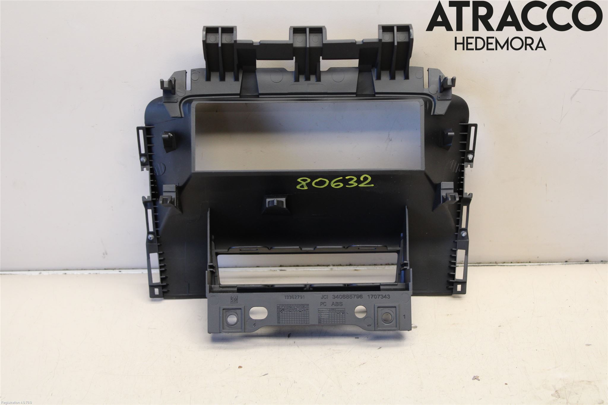 Opel ASTRA J 10-15 Instrument-Radio Sarg