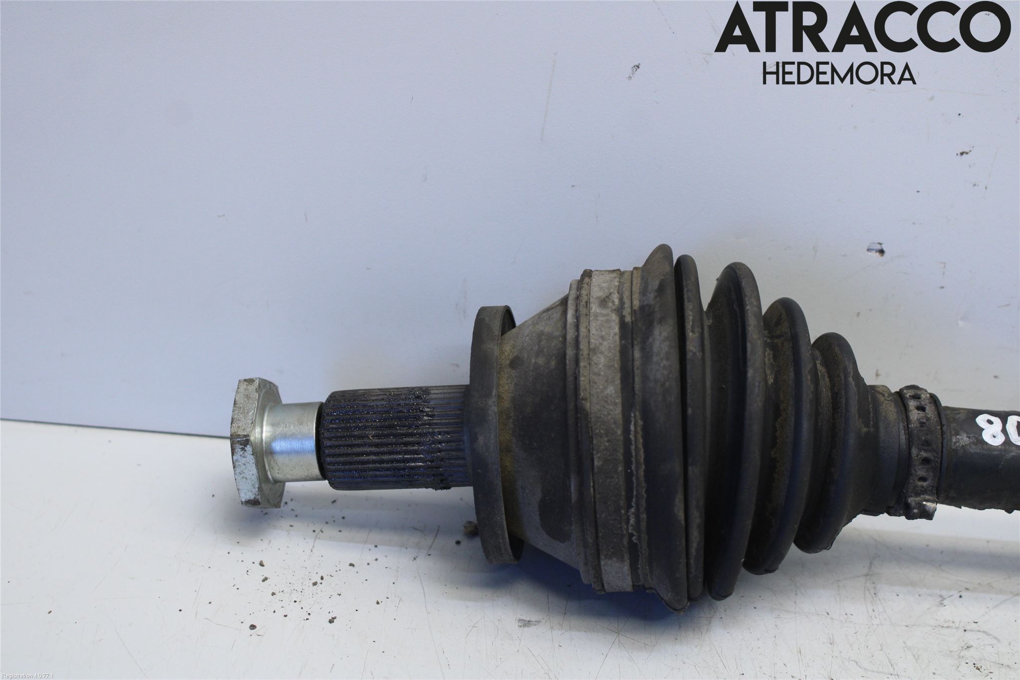 Volkswagen VW POLO 05-09 Drivaxel Fram Vänster