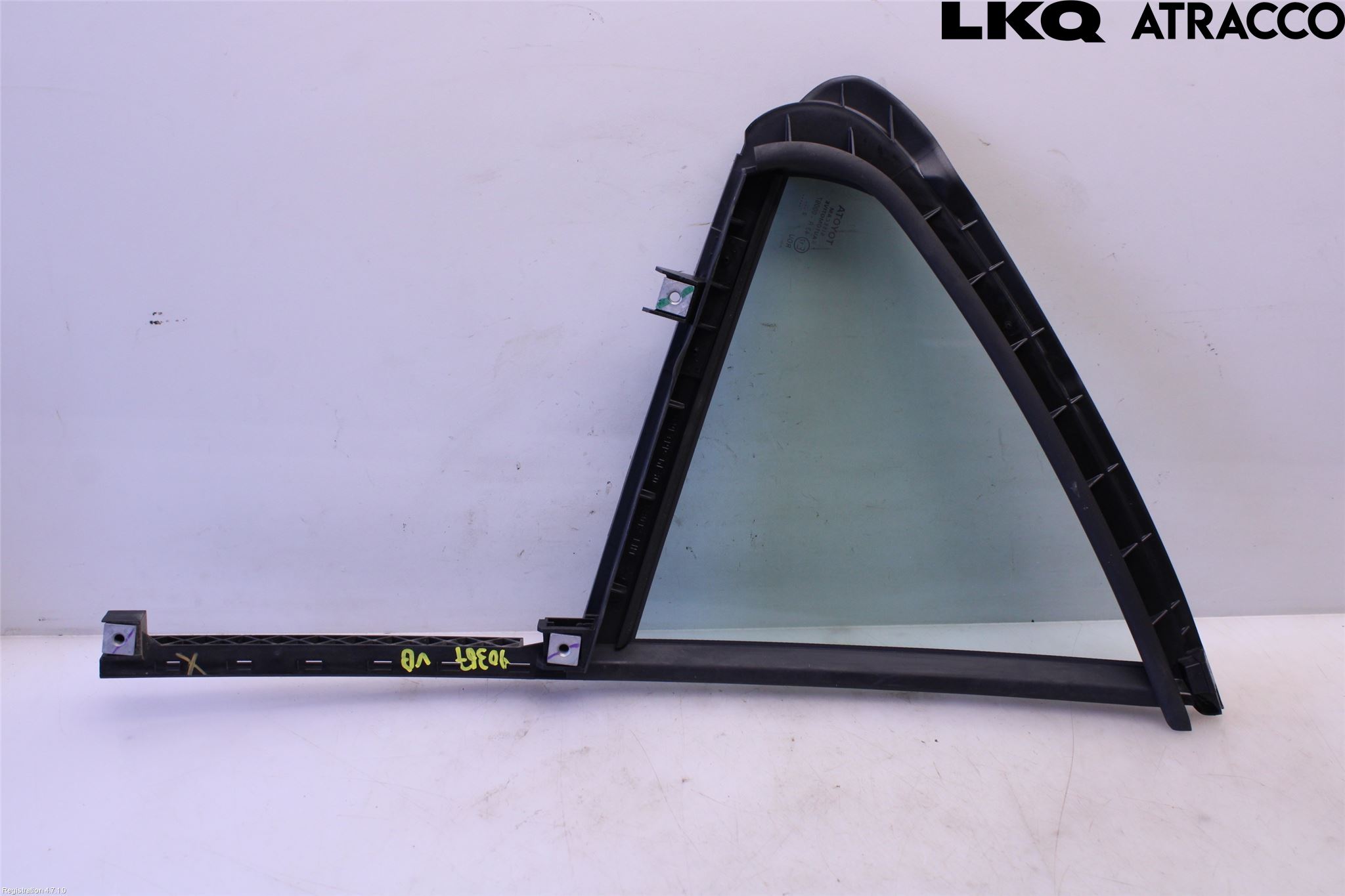 Toyota YARIS CROSS XP21 21- Dörruta Bak Lilla Vä