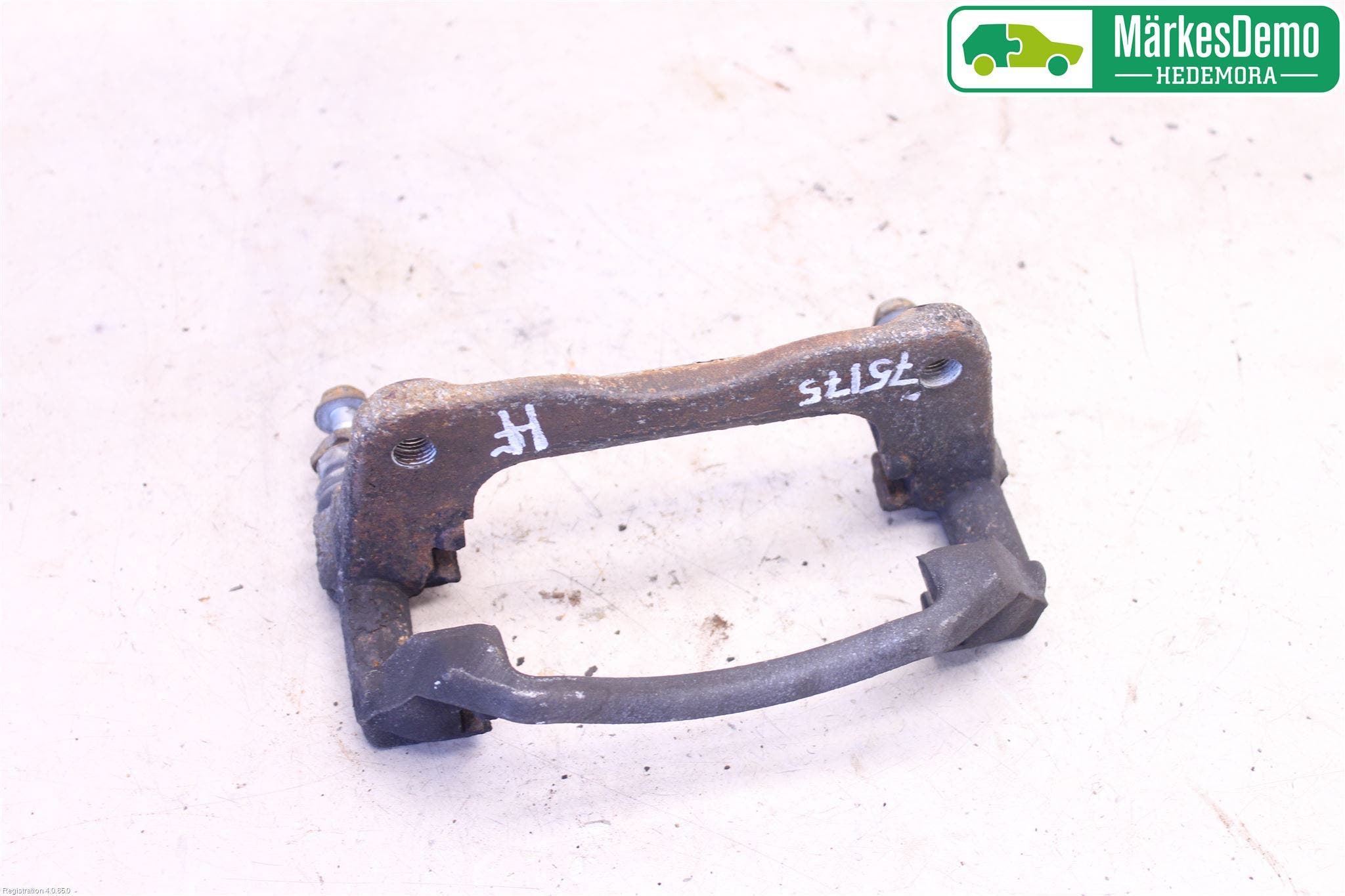 Toyota AURIS 13-19 Bromsokshållare