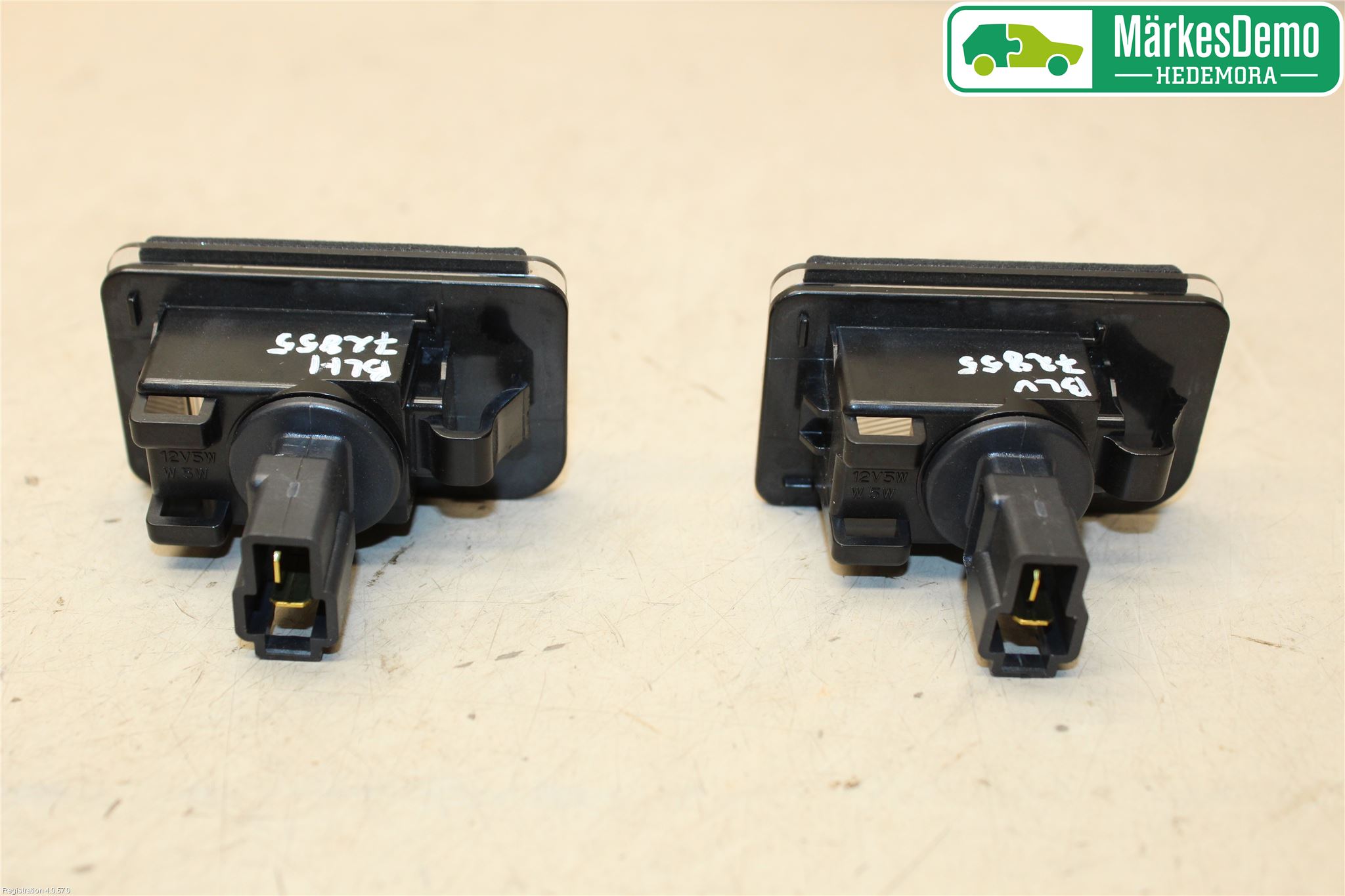 Suzuki SWIFT 11-16 Skylt Belysning