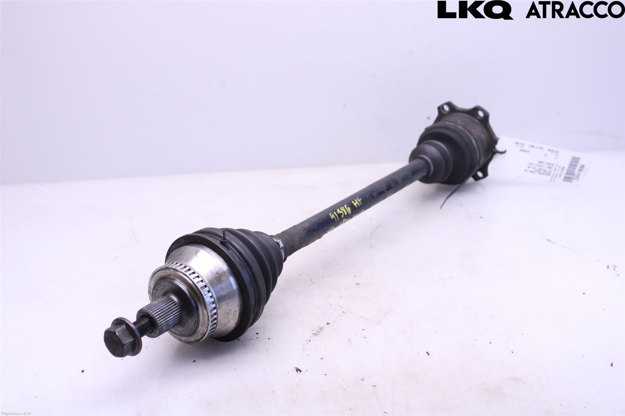 Volkswagen VW PASSAT 01-05 Drivaxel Fram Höger