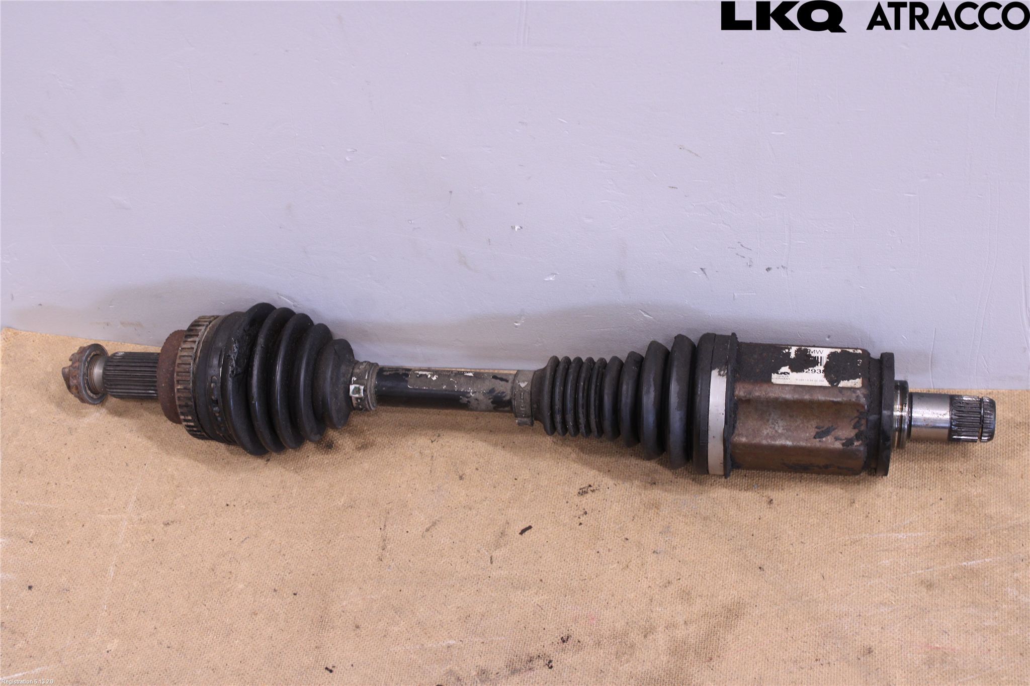 BMW 3 E90/91 SED/TOU 05-12 Drivaxel Fram Vänster