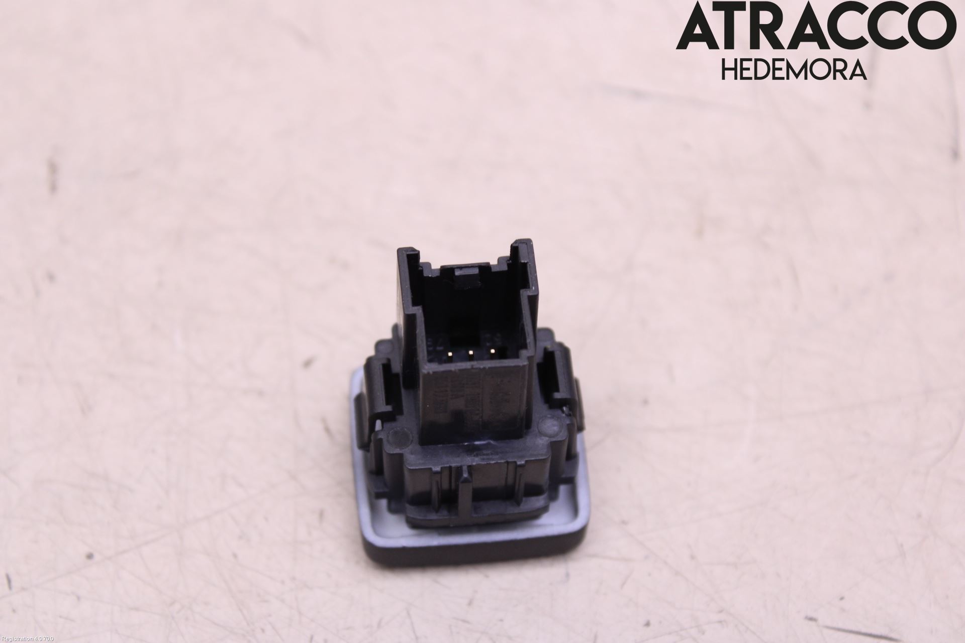 Ford MONDEO 15-22 Strömställare Baklucka