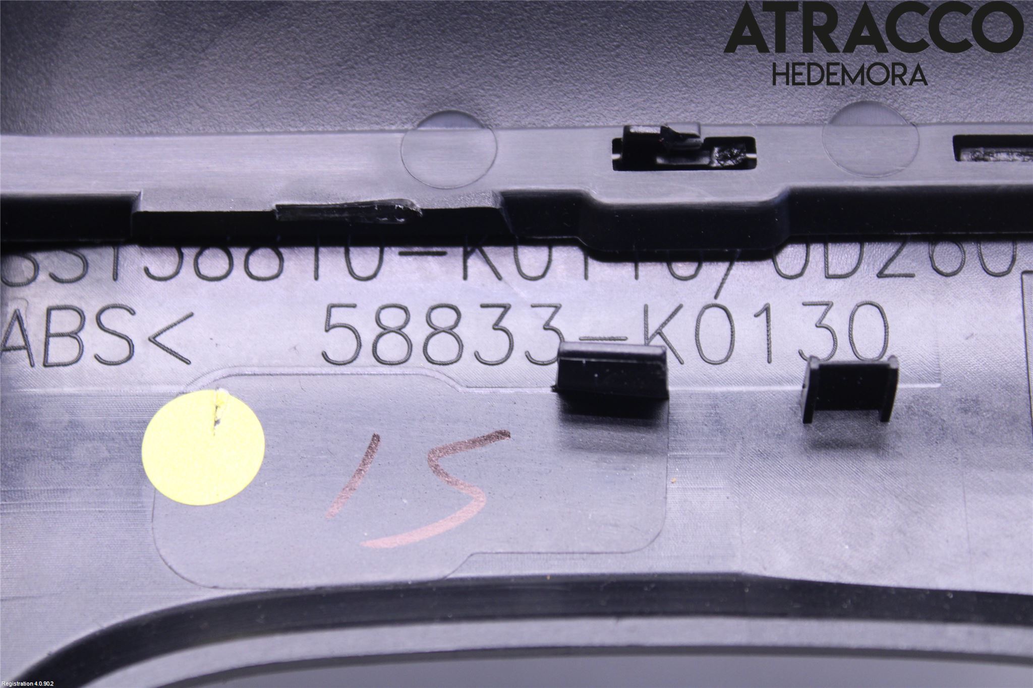 Toyota YARIS XP21 20- Instrumentkonsoll Mitt