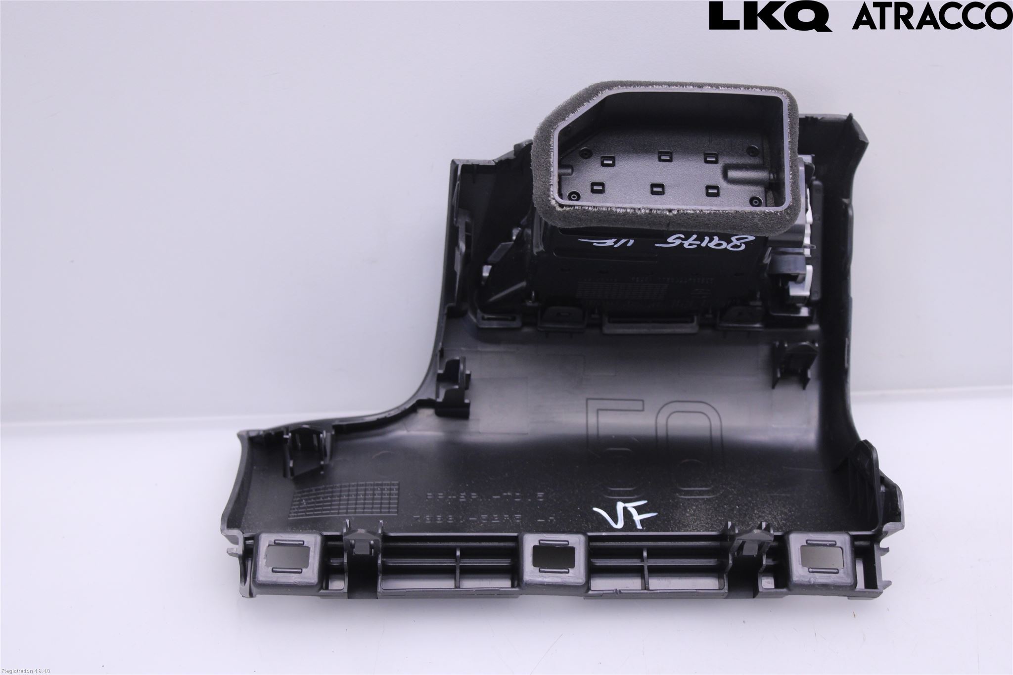 Suzuki SWIFT 17-24 Defrosterkanal-Munstycke