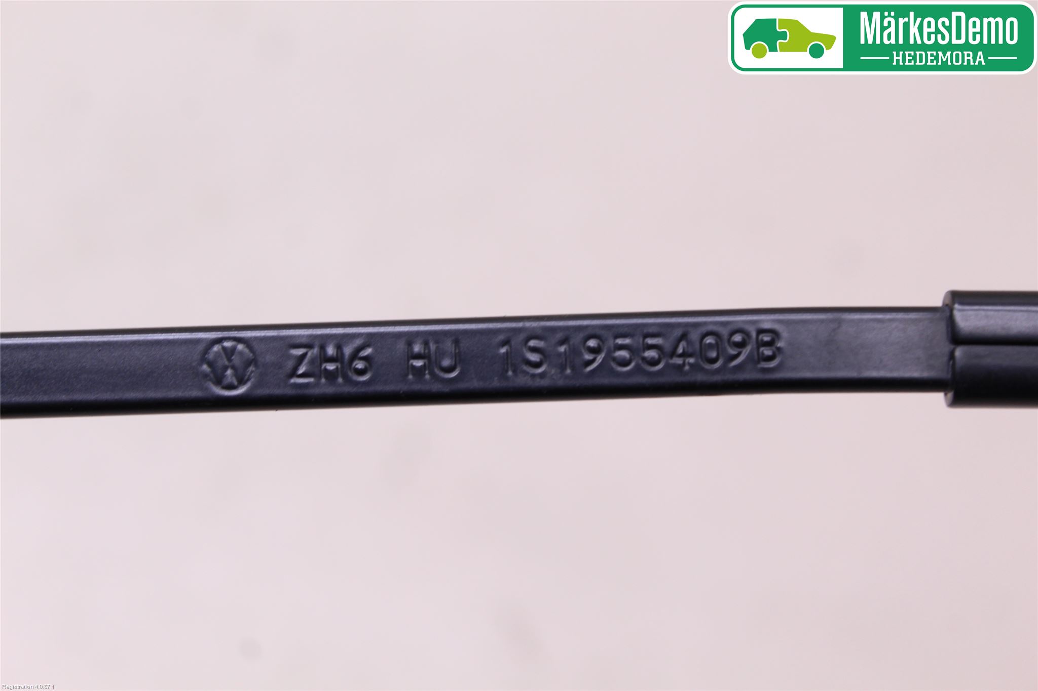 Volkswagen VW UP! / E-UP! Torkararm Armar Vindruta