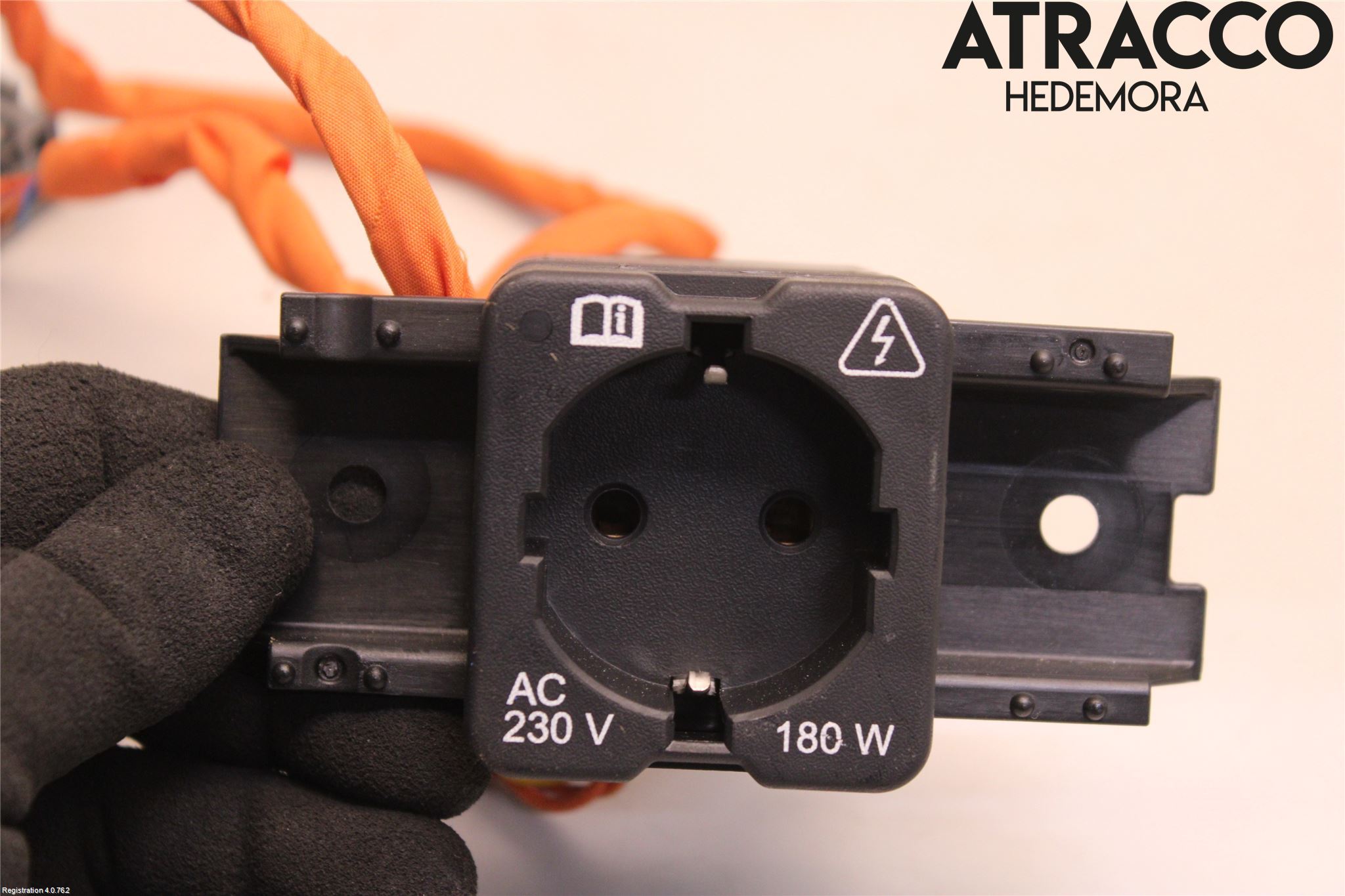 Landrover DEFENDER (L663) 20- Inverter 12 -> 220 V