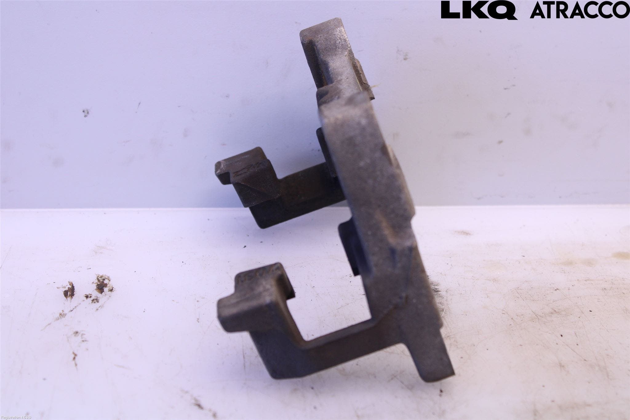 Volvo V60 CROSS COUNTRY 19- Bromsokshållare