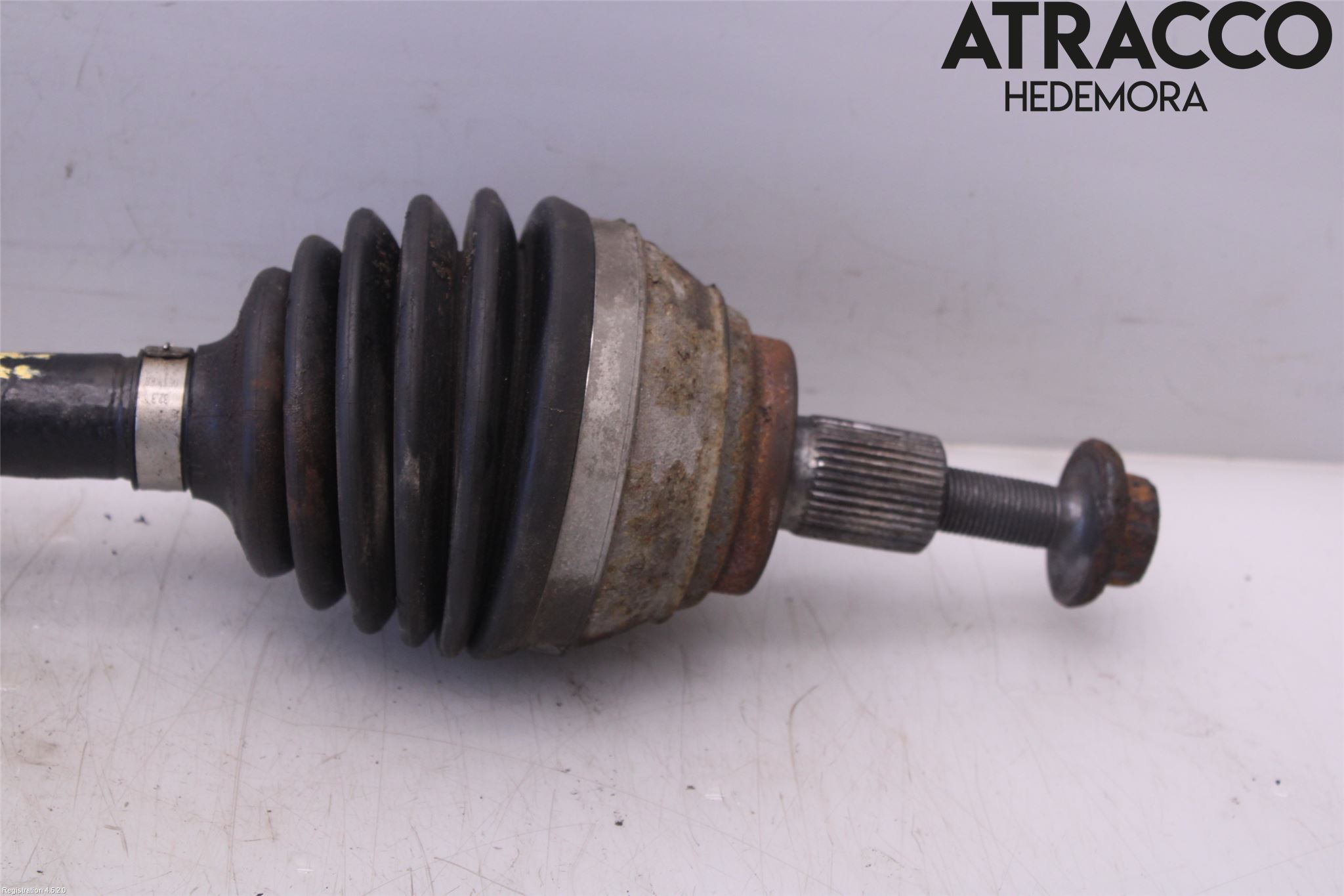Volkswagen VW CADDY 16-20 Drivaxel Fram Vänster