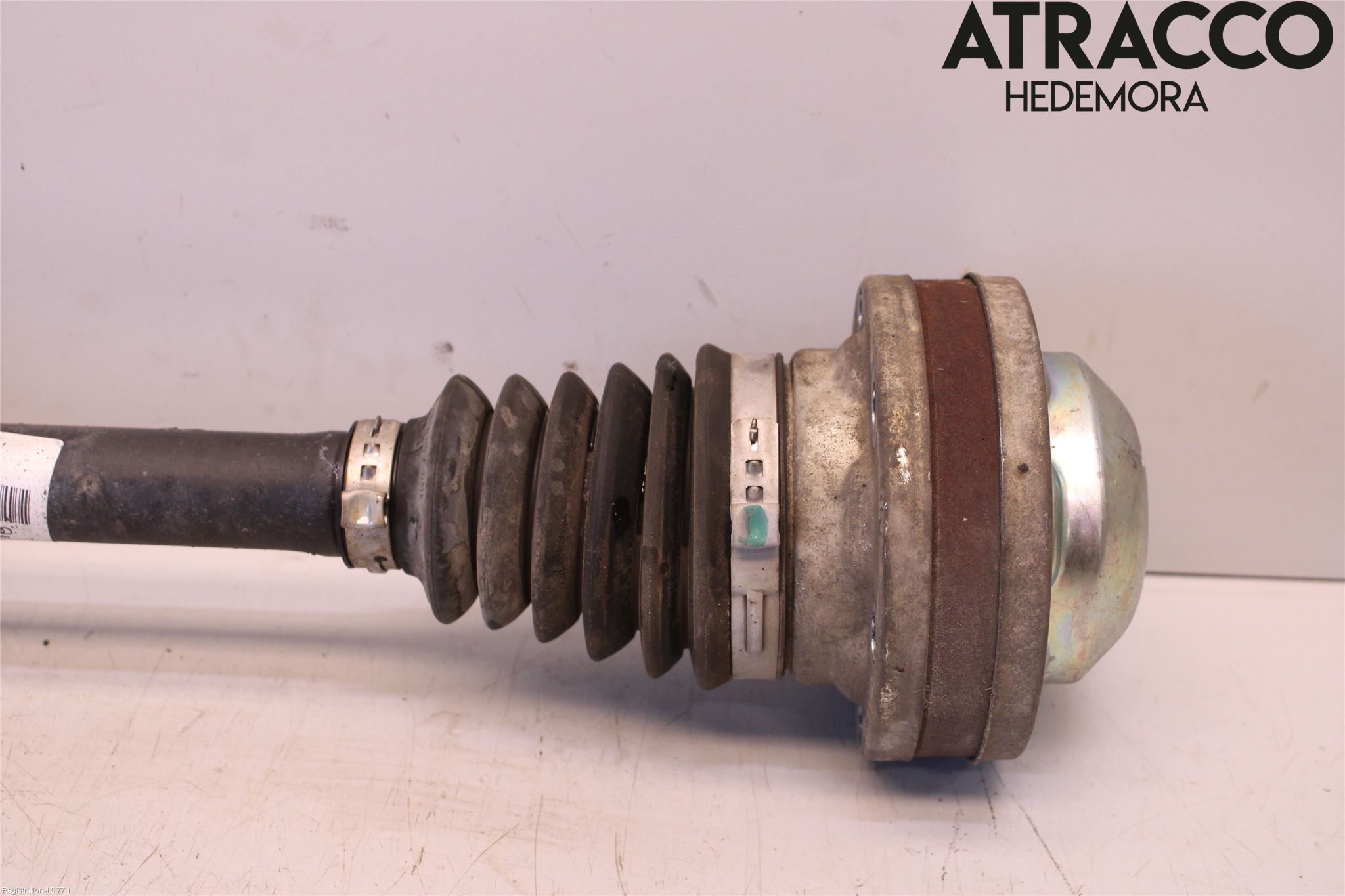Volkswagen VW PASSAT 05-11 Drivaxel Fram Vänster