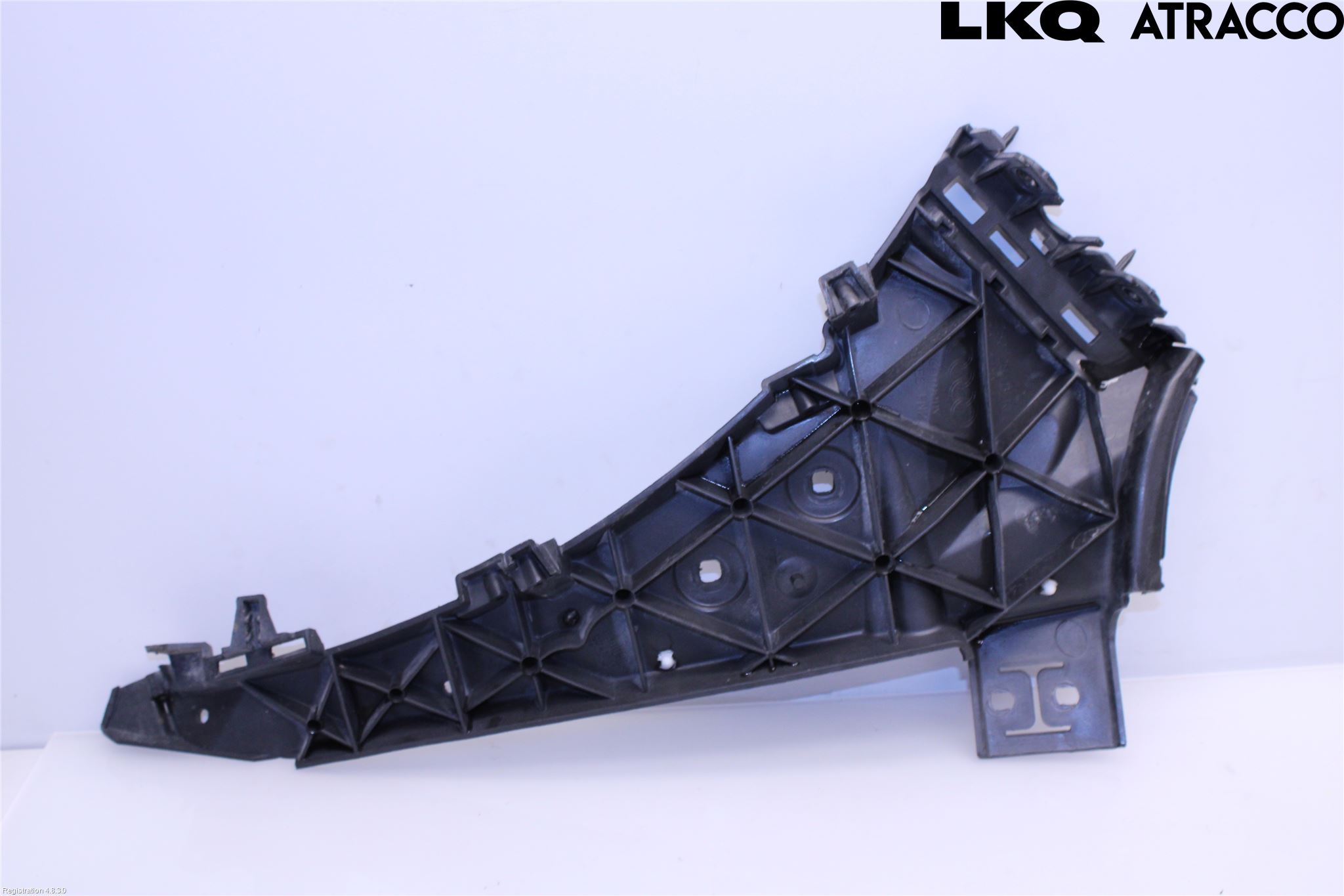 Audi Q7/SQ7 Stötfångarfäste Fram Hö